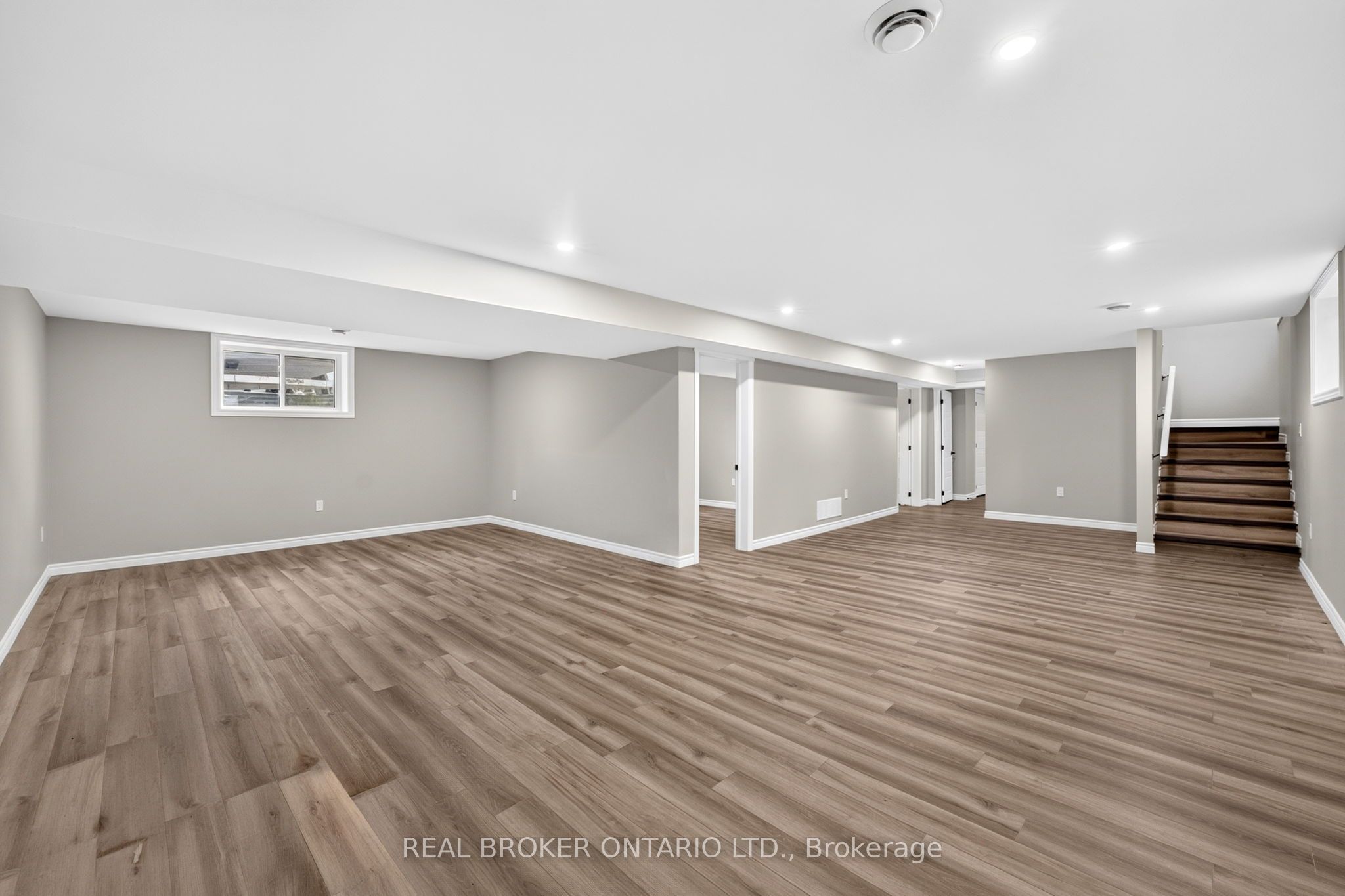 52 Queen Street Property Photo 33