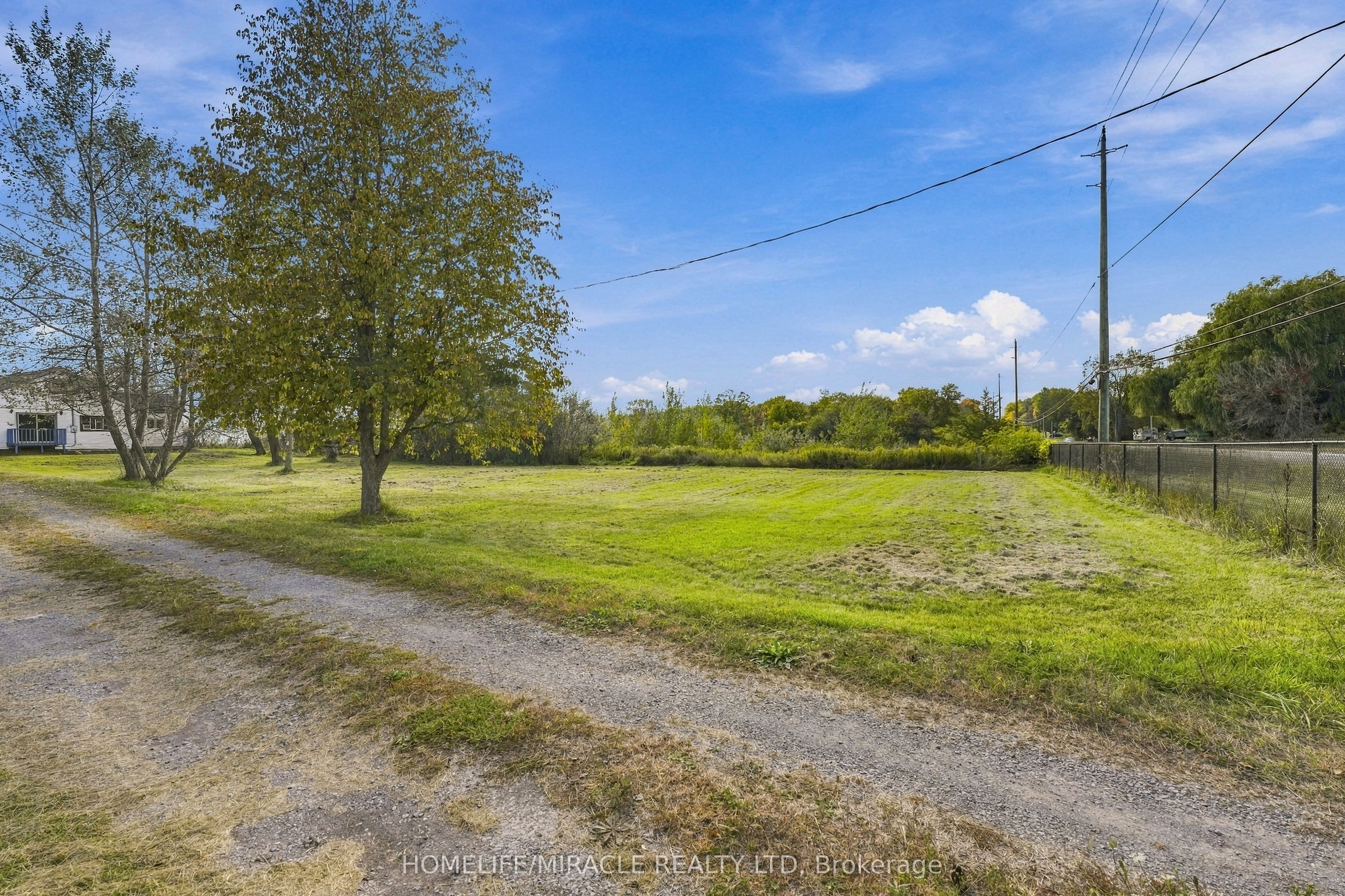 2019 Hamilton Road Property Photo 2