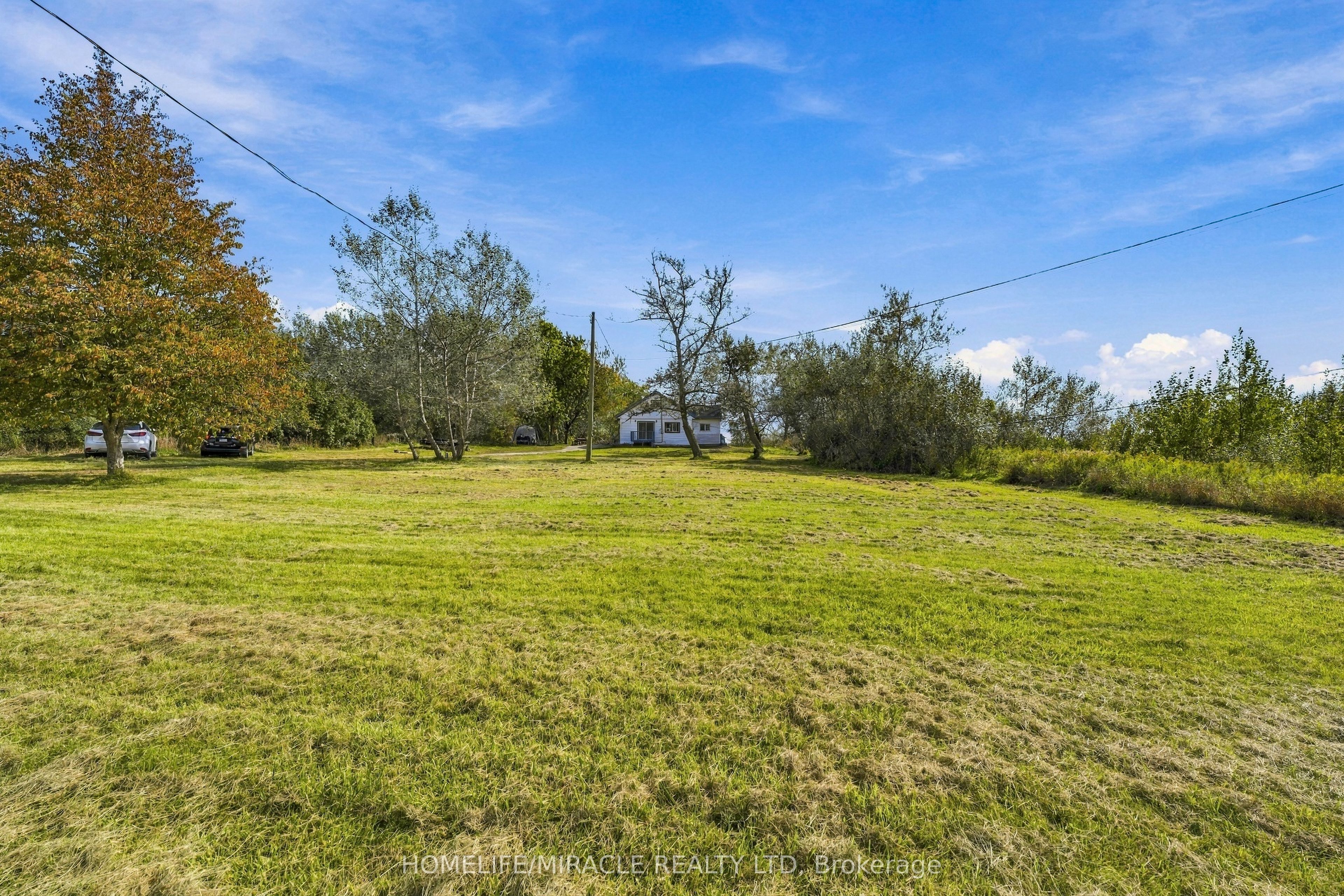 2019 Hamilton Road Property Photo 3