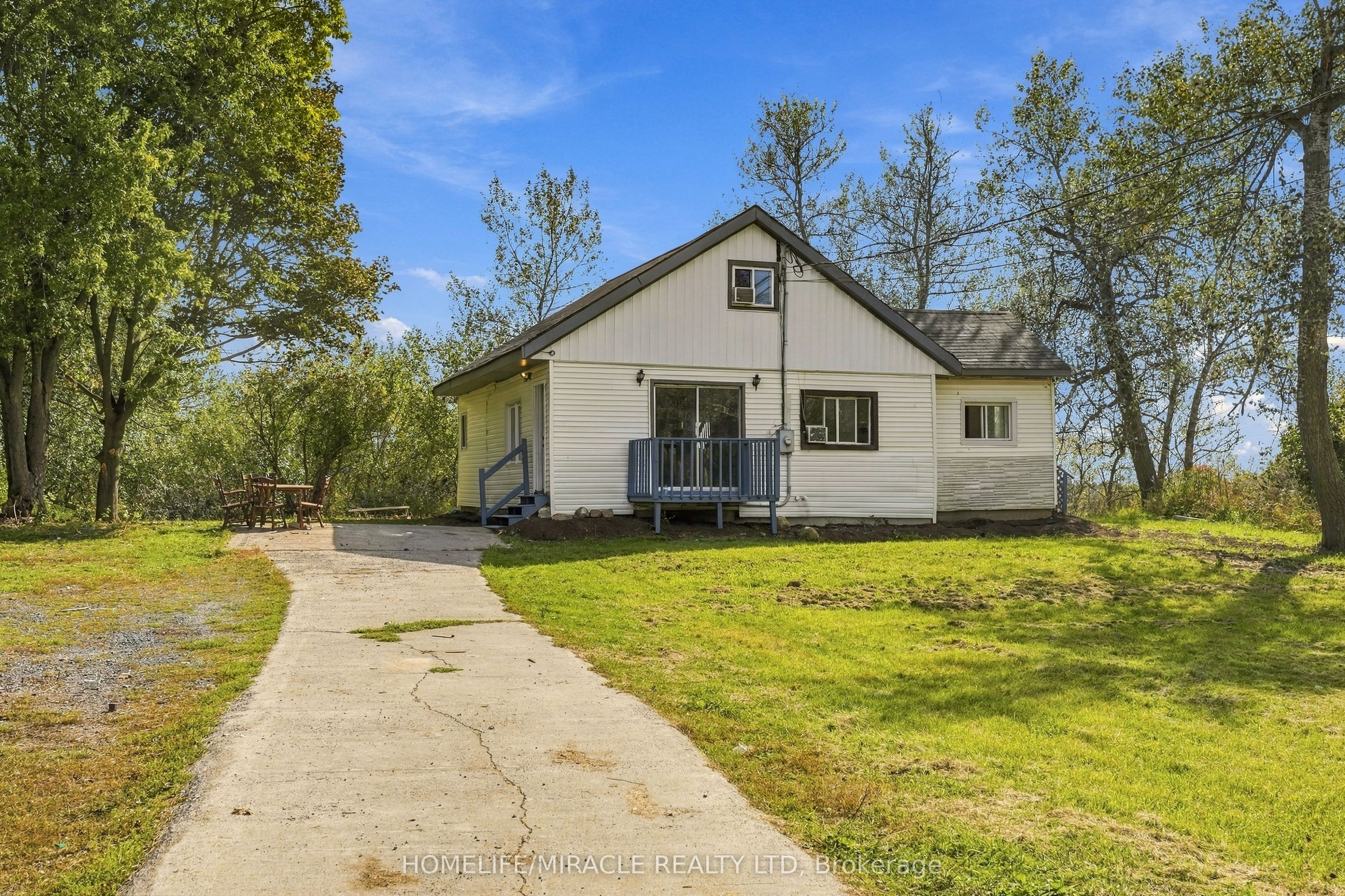 2019 Hamilton Road Property Photo 5