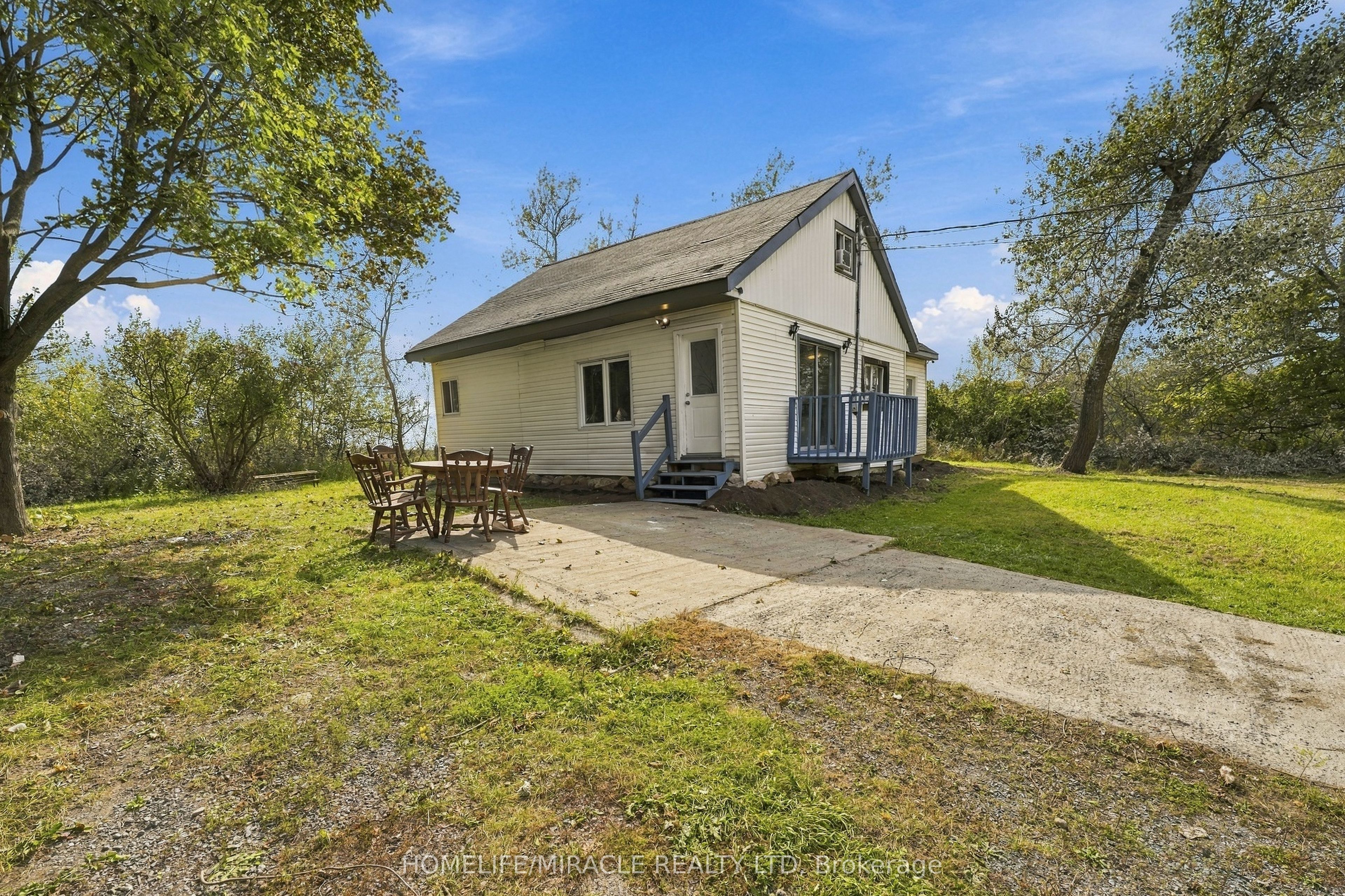 2019 Hamilton Road Property Photo 6
