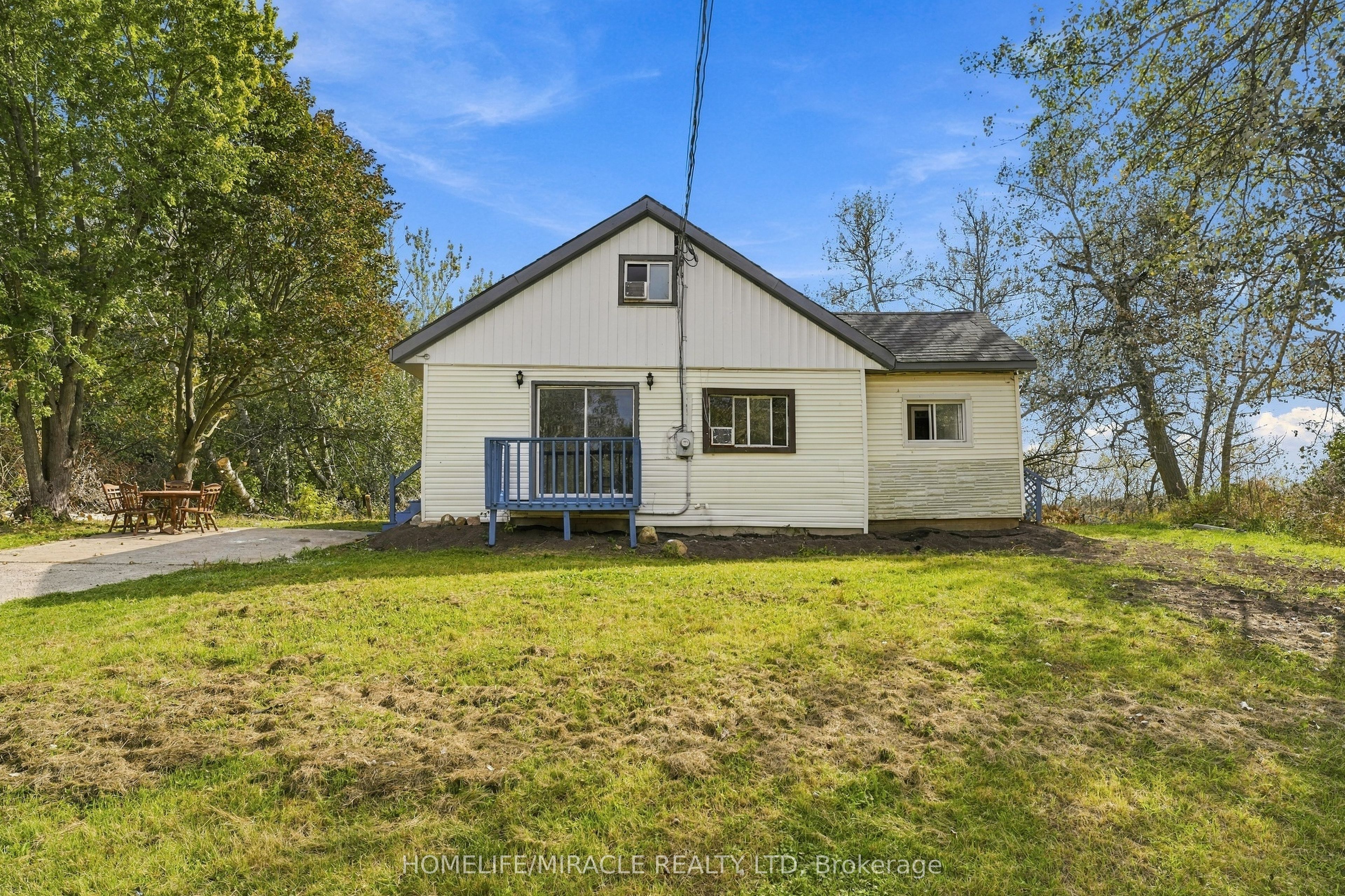 2019 Hamilton Road Property Photo 8