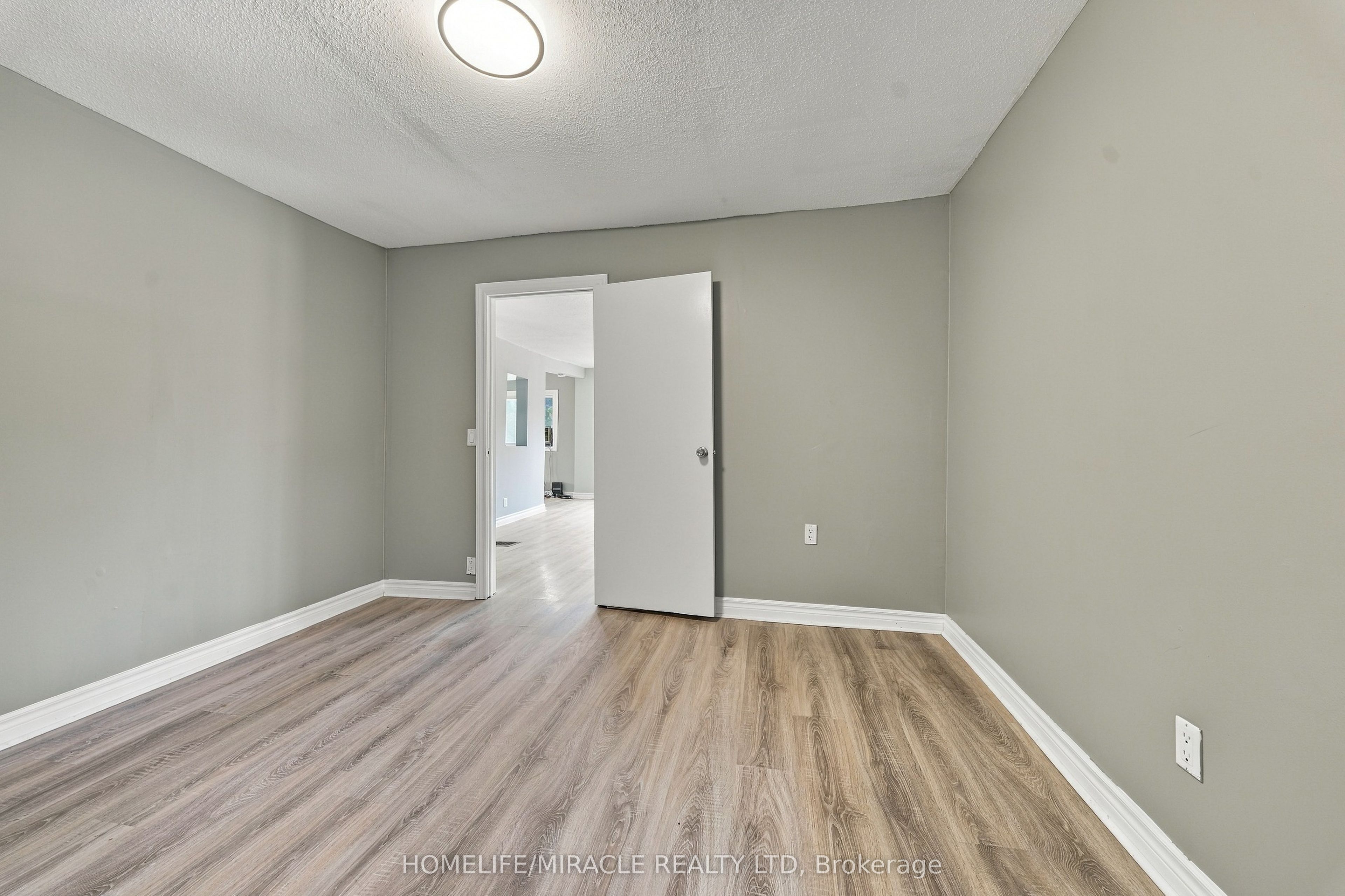 2019 Hamilton Road Property Photo 16