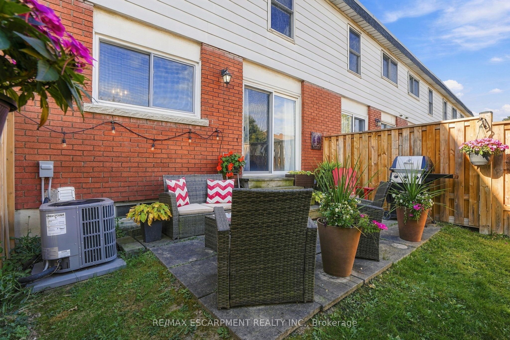 53 Bryna Avenue S Property Photo 36