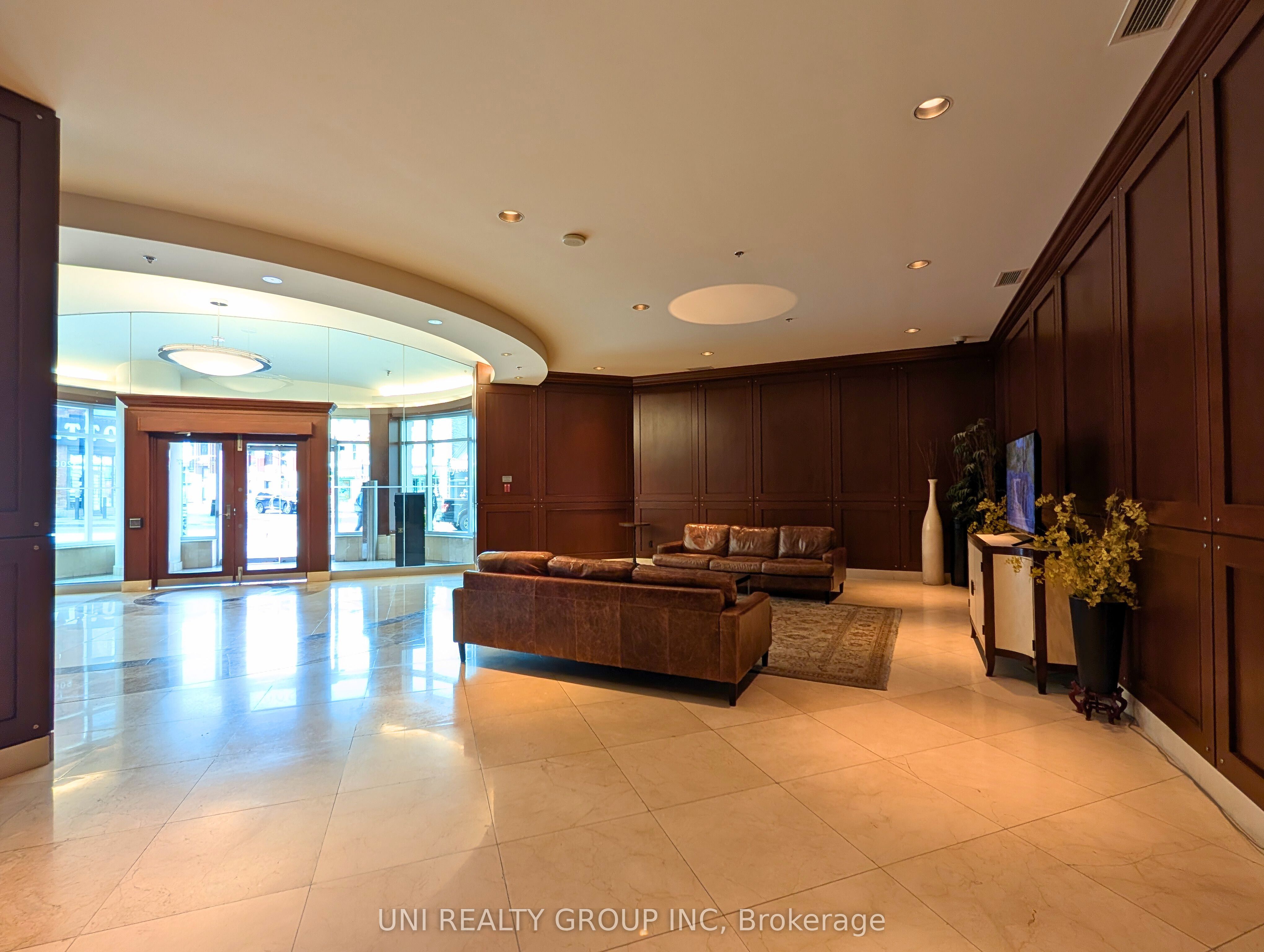 200 Rideau Street 302 Property Photo 3
