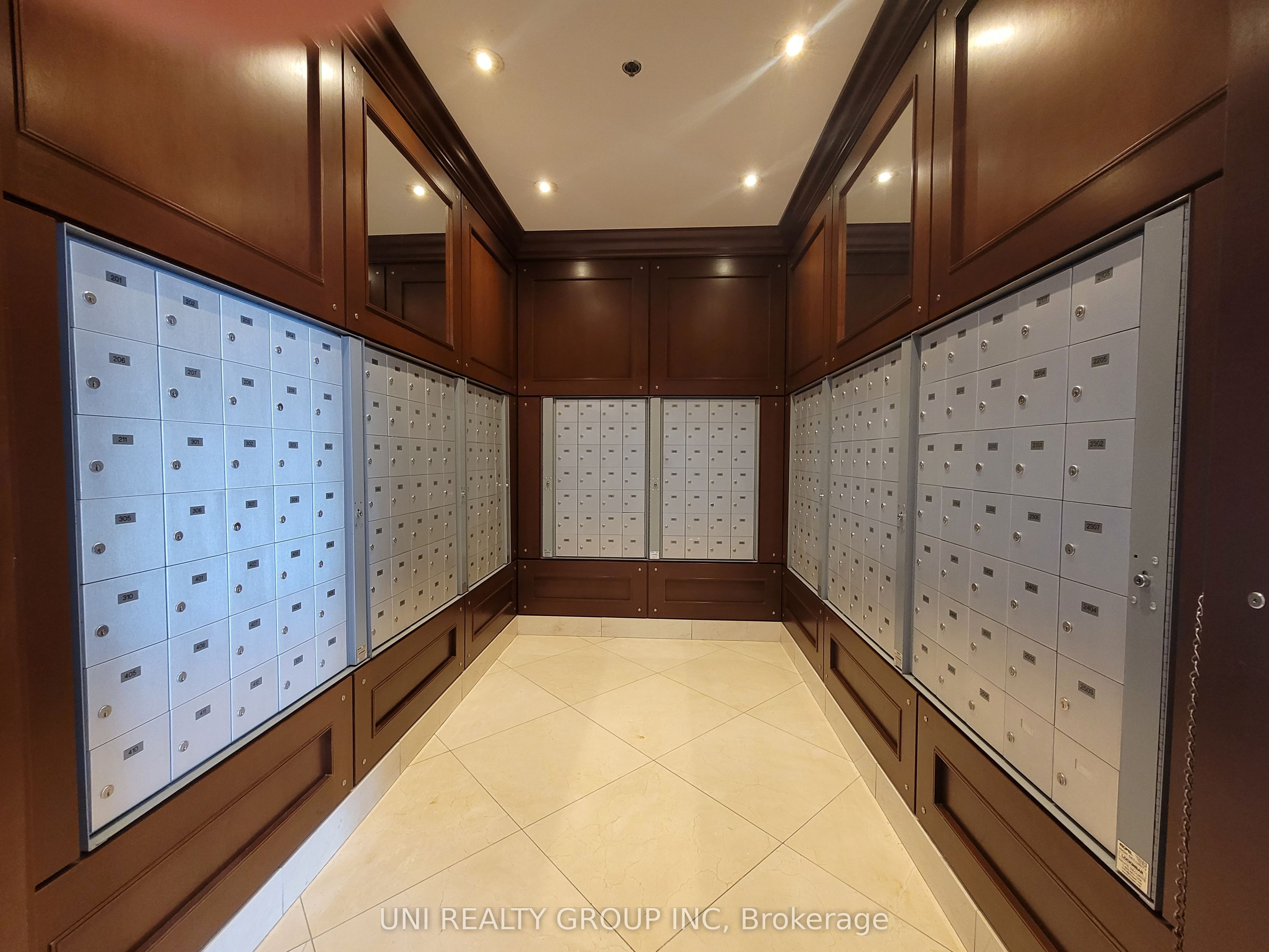 200 Rideau Street 302 Property Photo 6