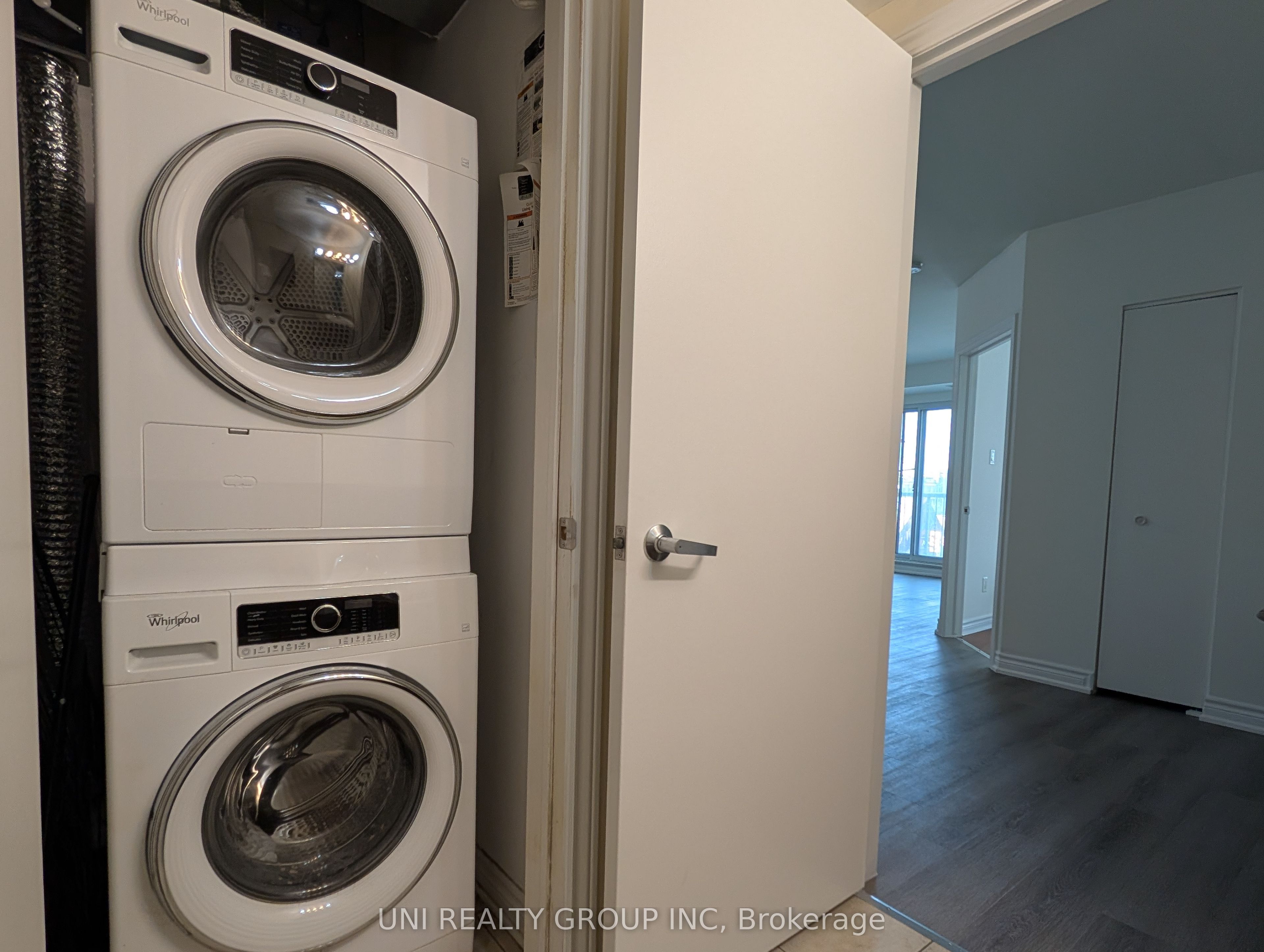 200 Rideau Street 302 Property Photo 17