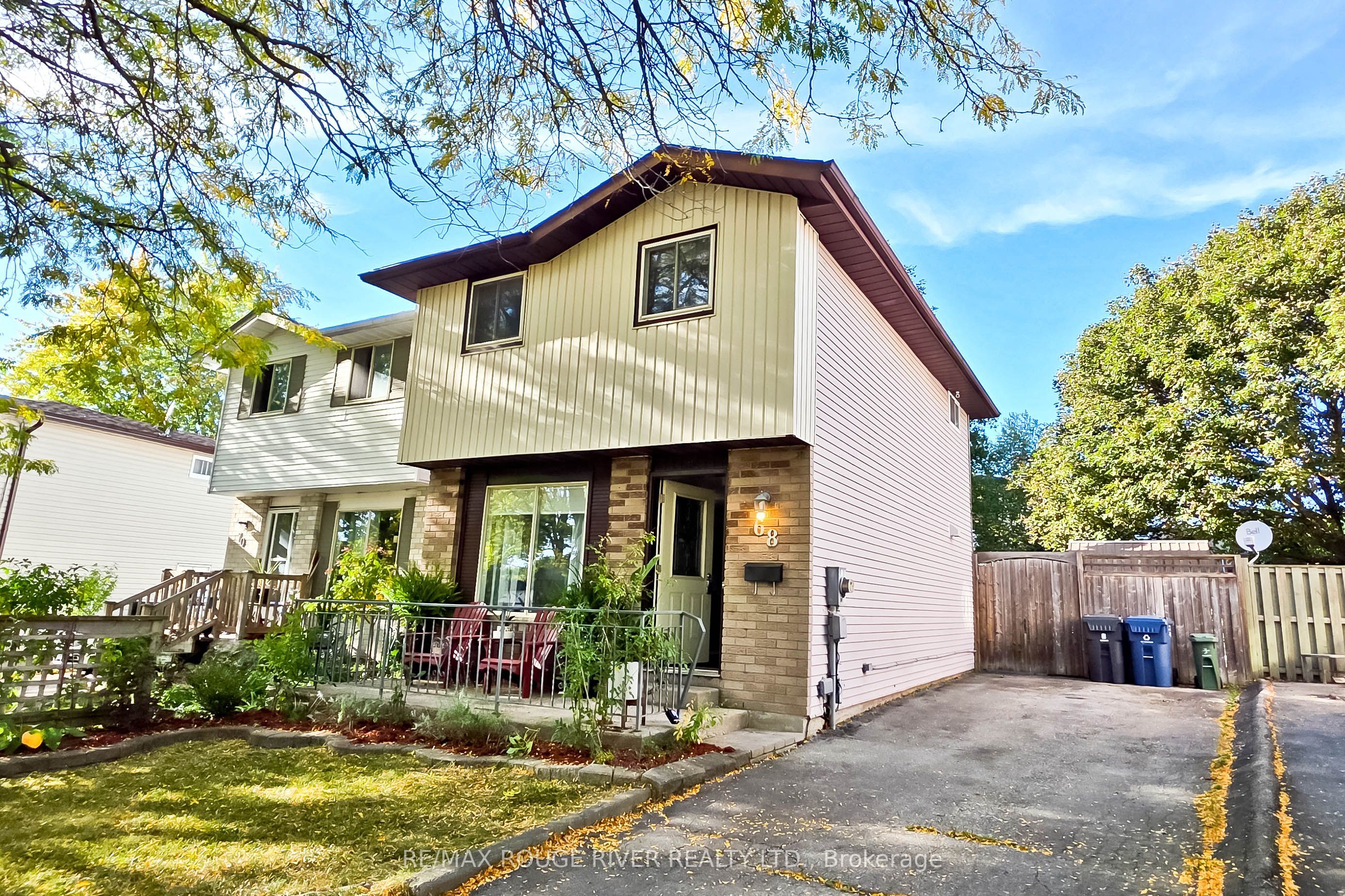 68 Upton Crescent Property Photo 1