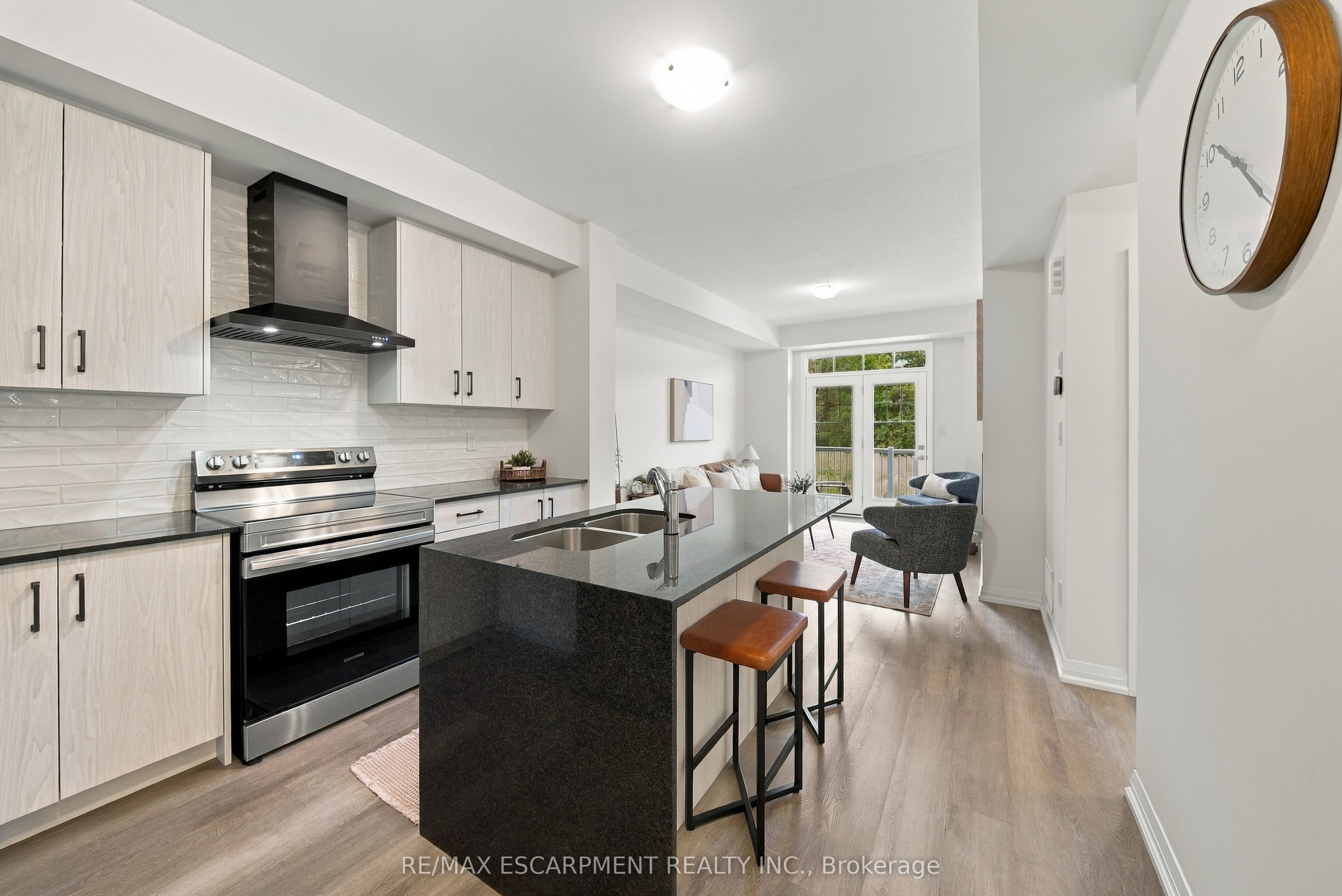 42 Brixton Road Property Photo 9