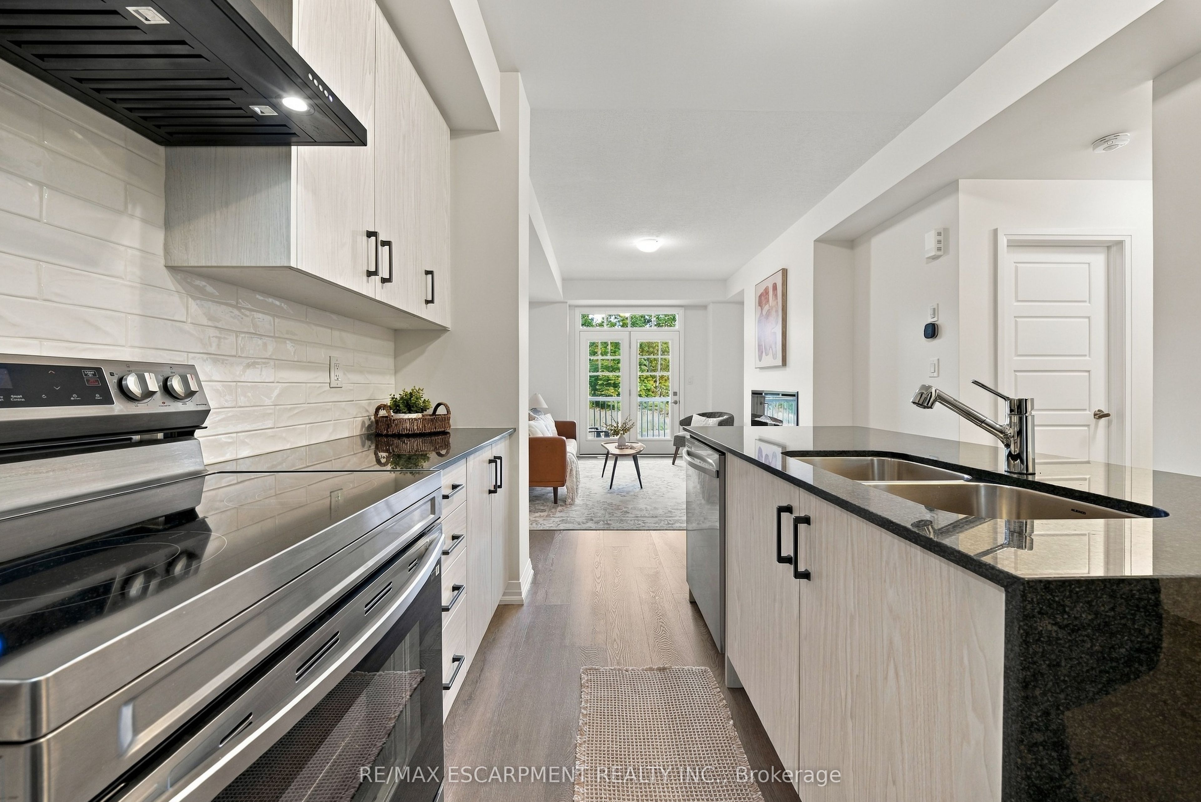 42 Brixton Road Property Photo 11