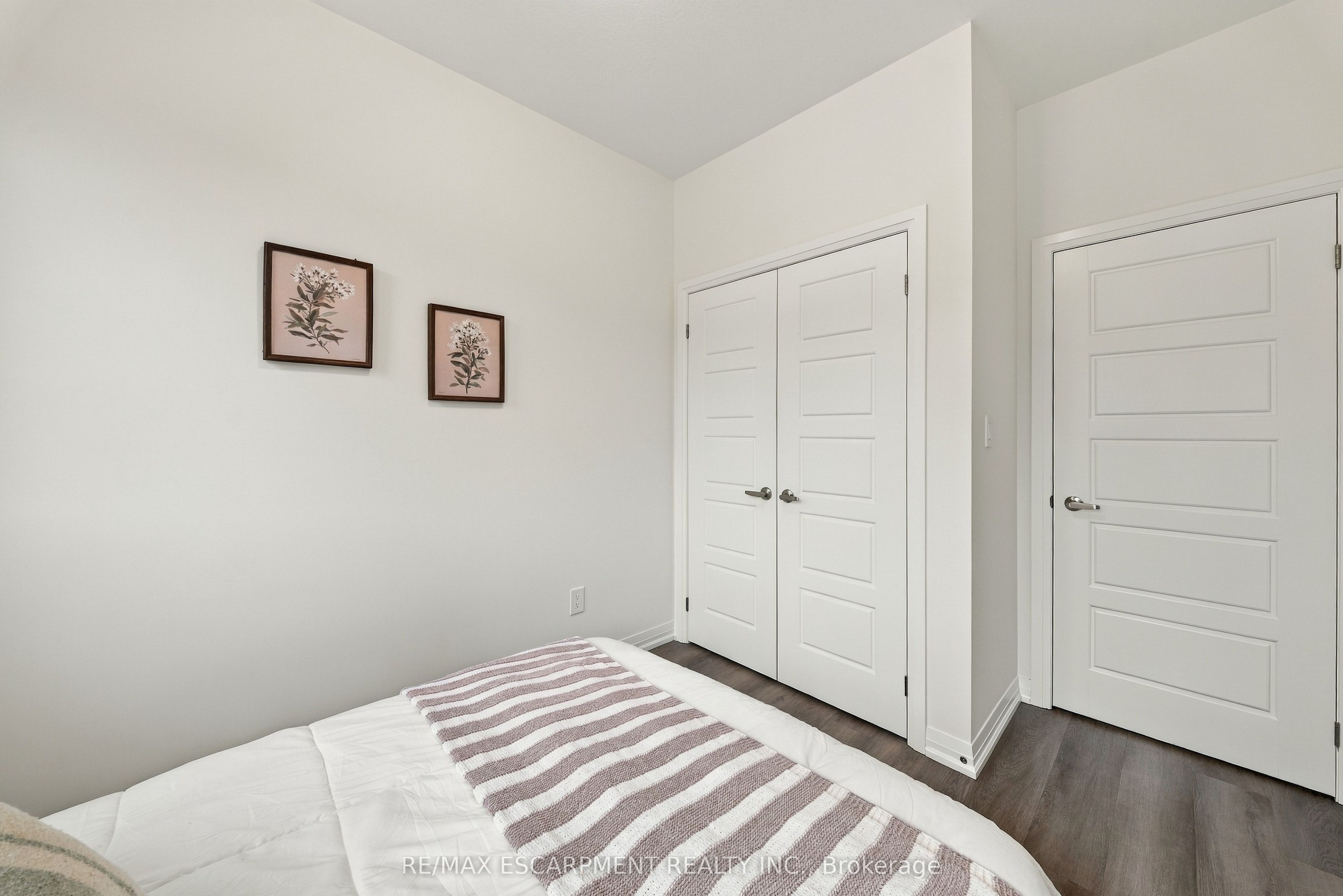 42 Brixton Road Property Photo 24