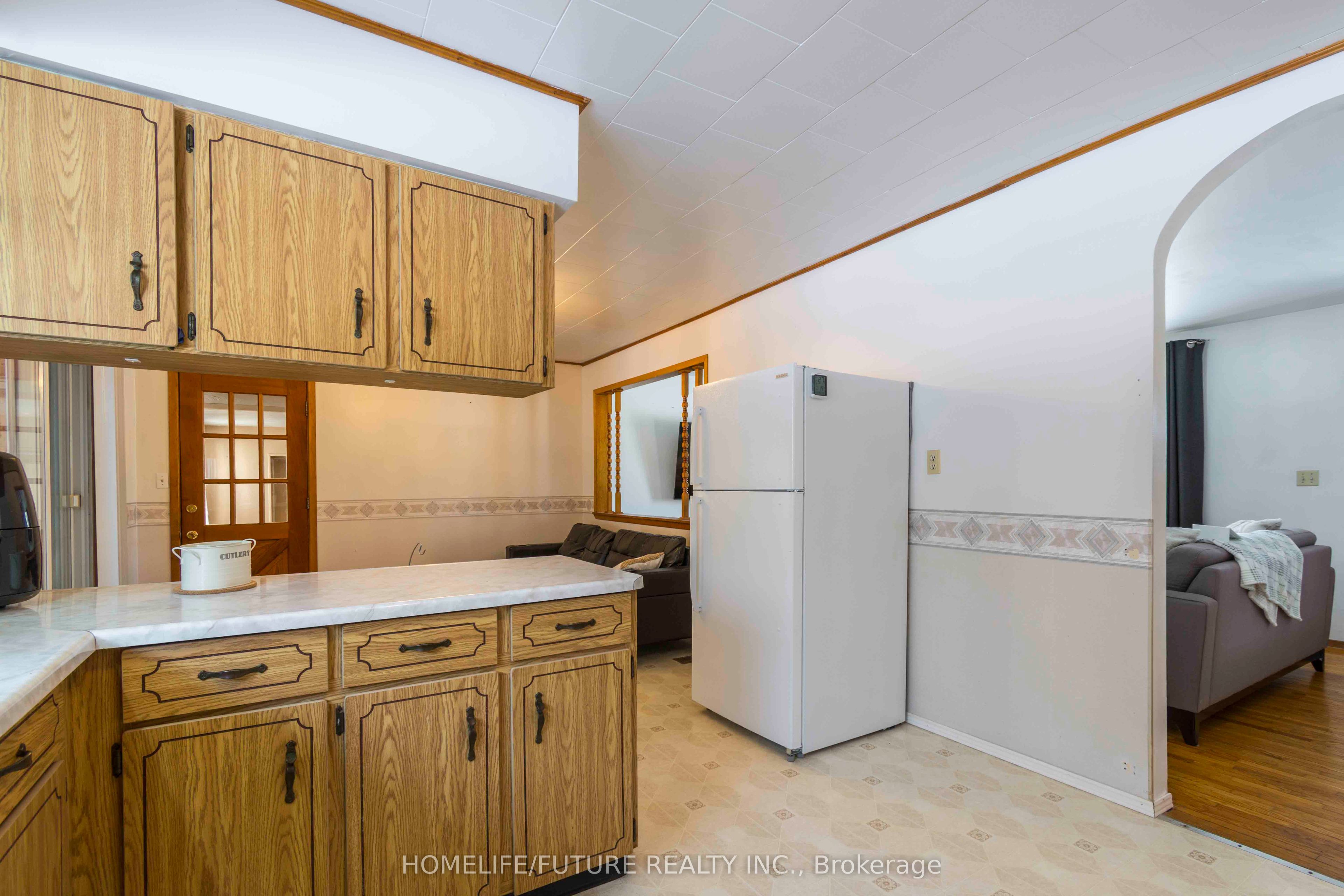 85 Peterson Street Property Photo 8