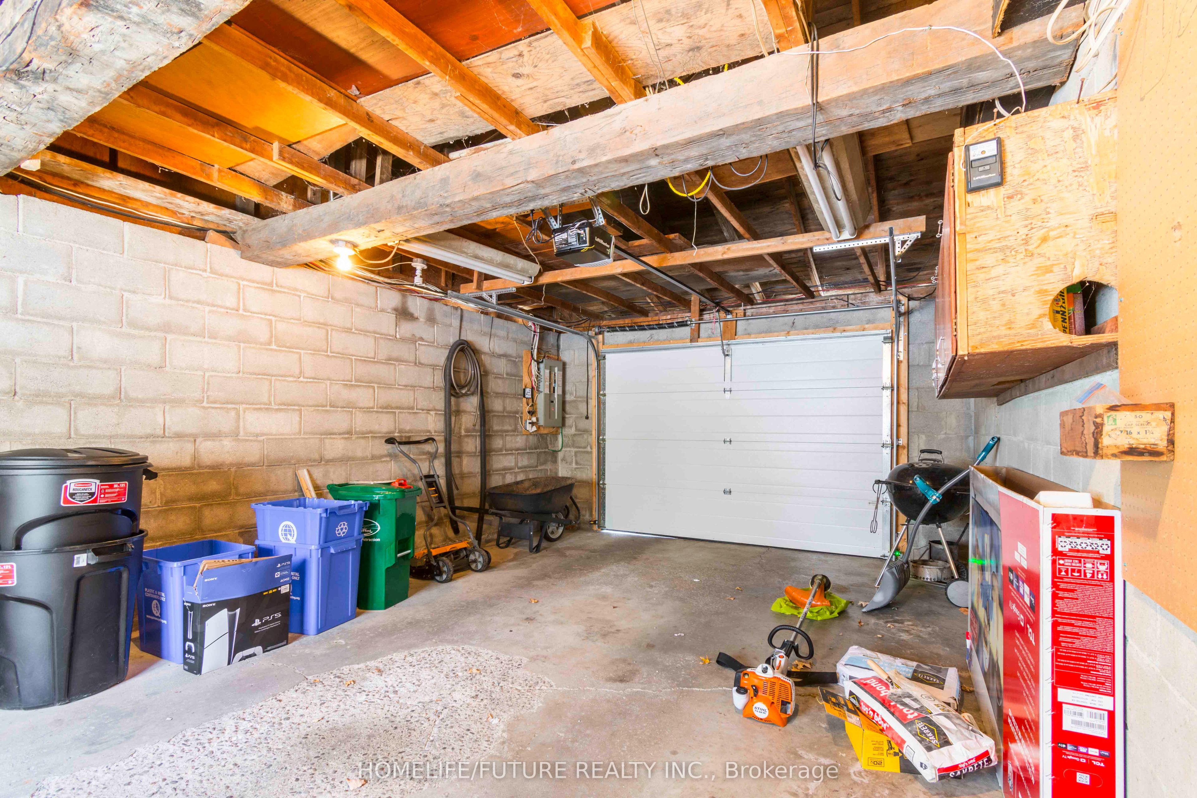 85 Peterson Street Property Photo 17