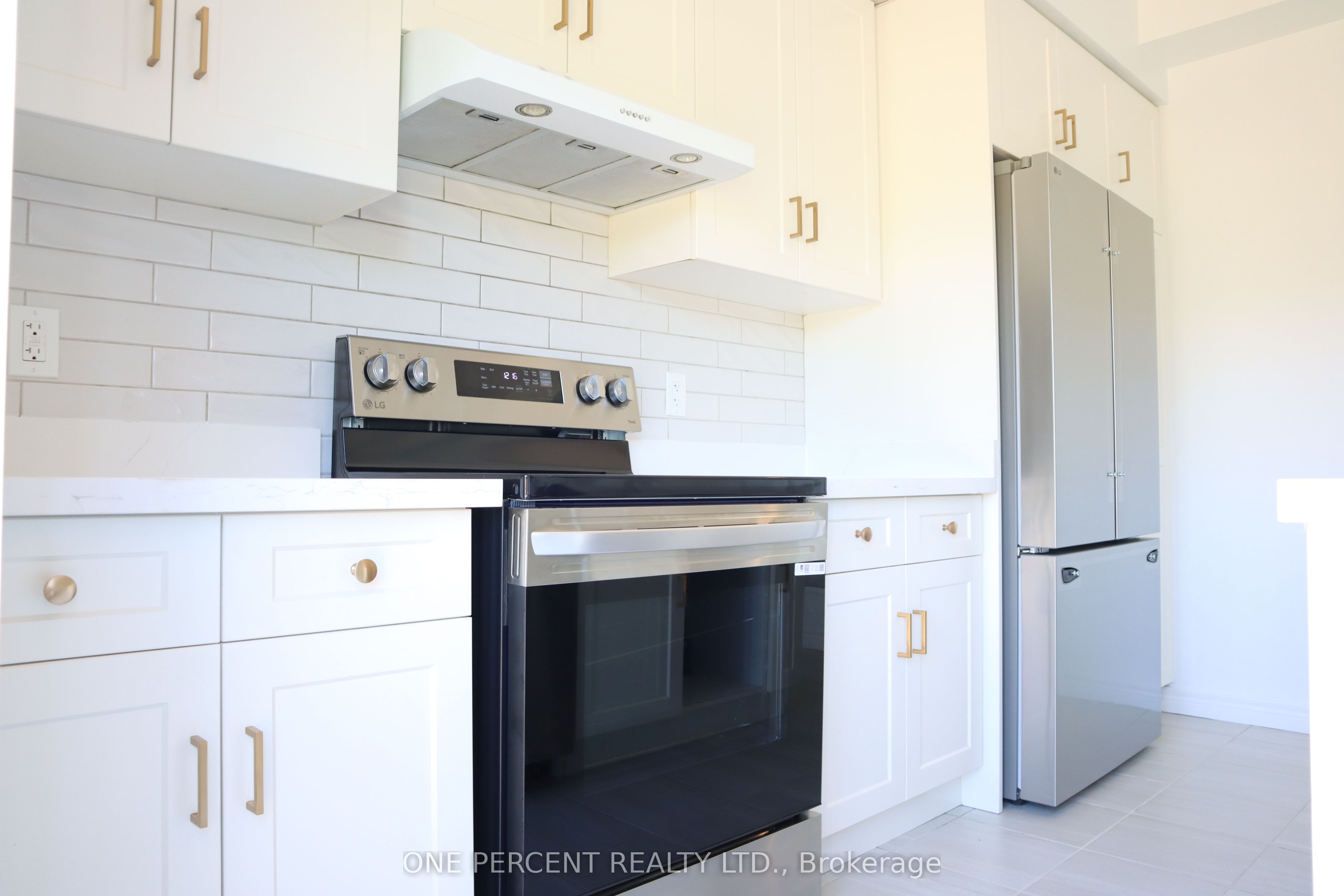 15 Sora Lane Property Photo 7