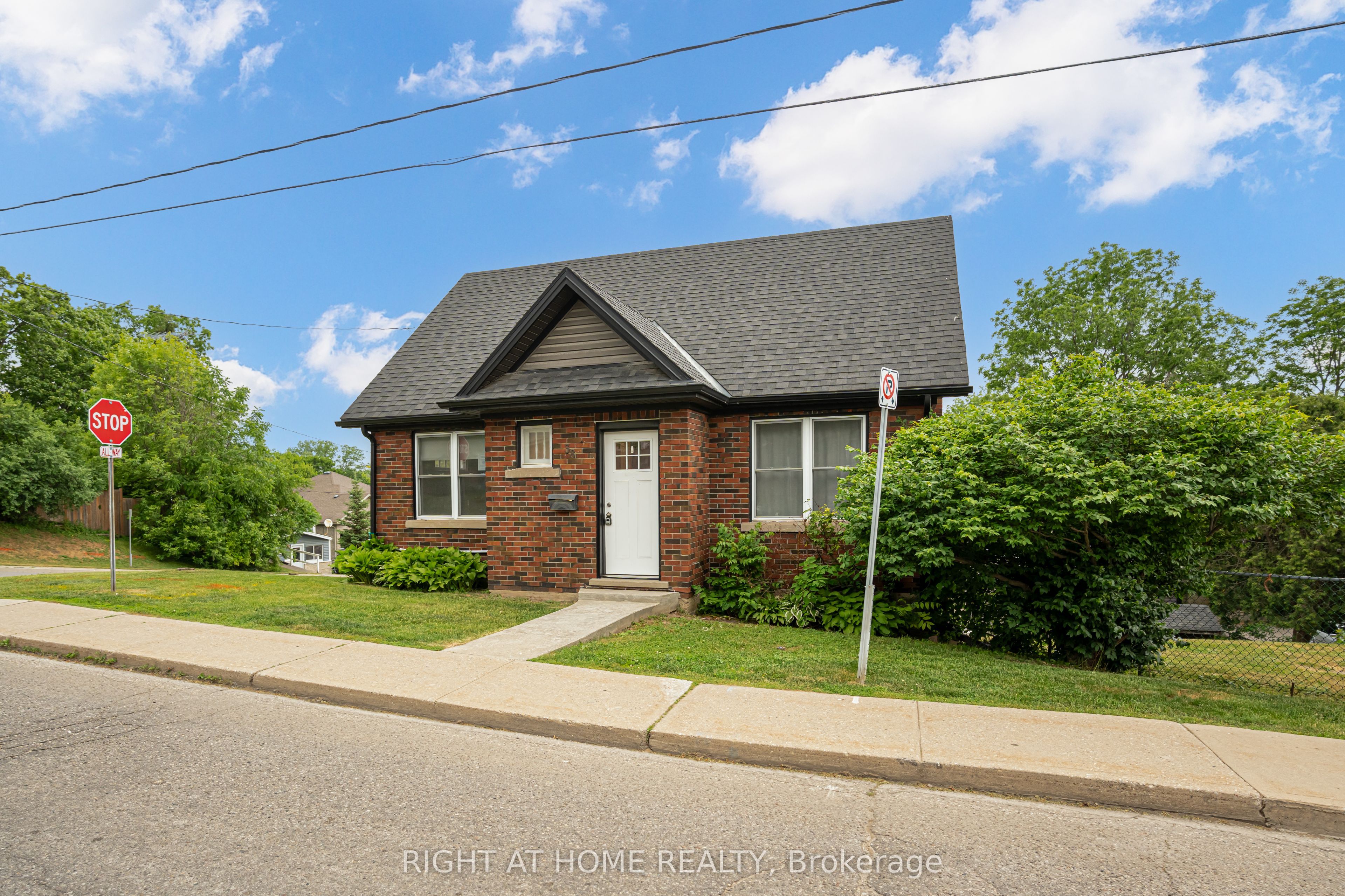 38 Washington Street Property Photo 1