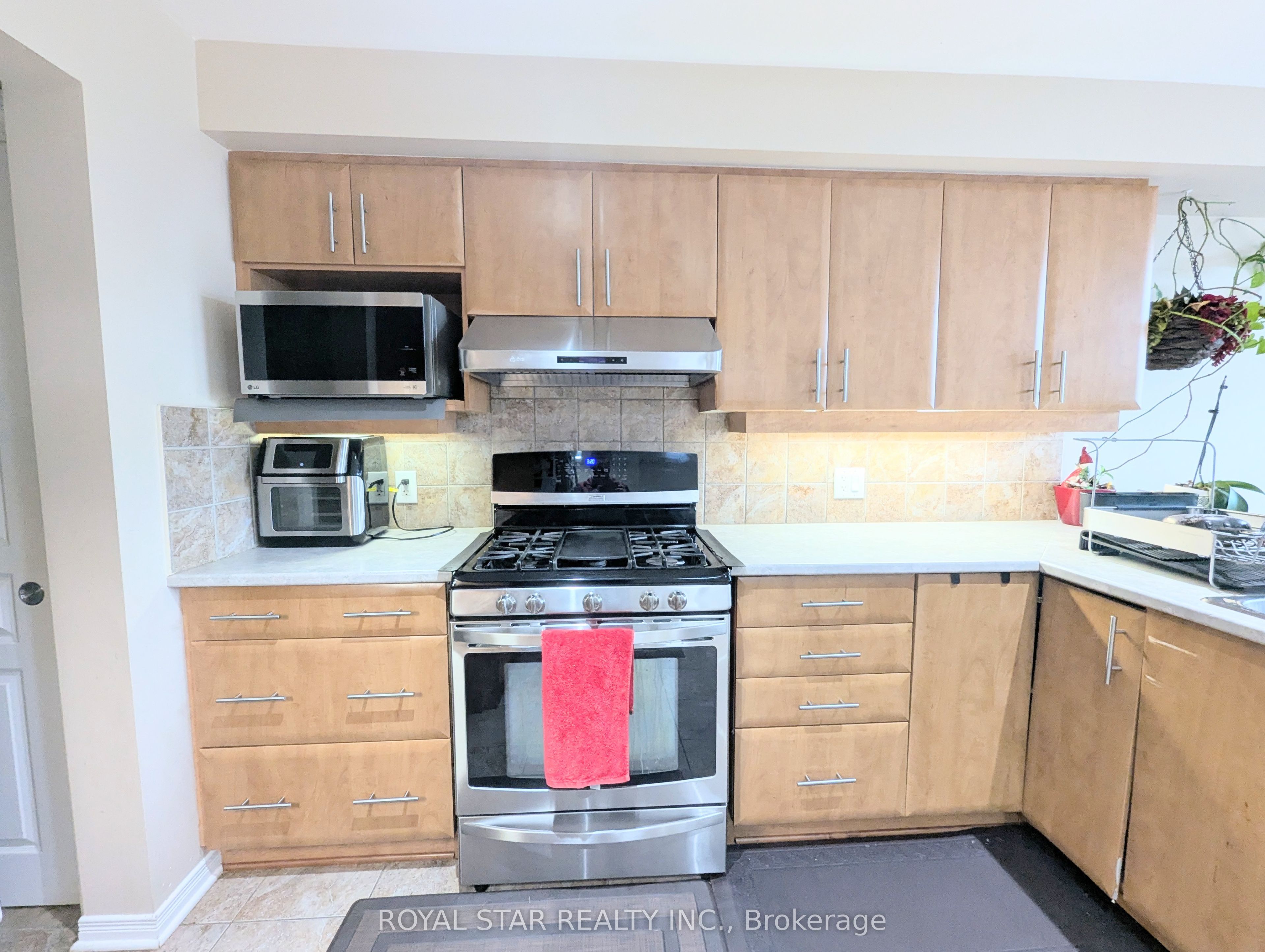 531 Fordell Avenue Property Photo 8