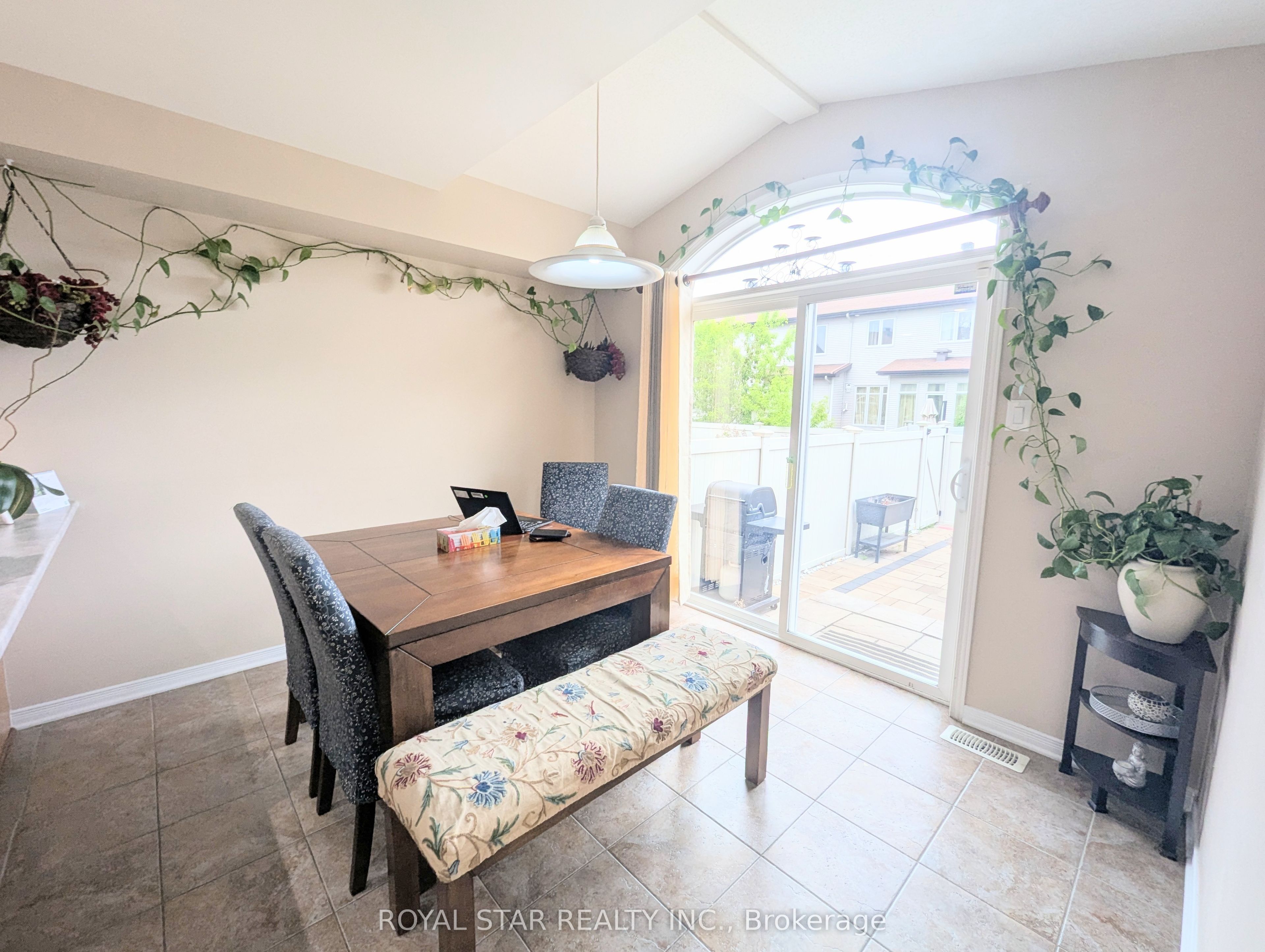 531 Fordell Avenue Property Photo 9