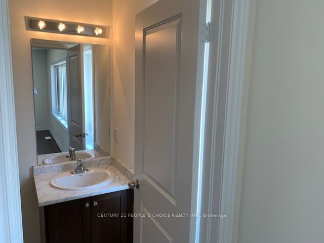 419 Black Cherry Crescent Property Photo 16