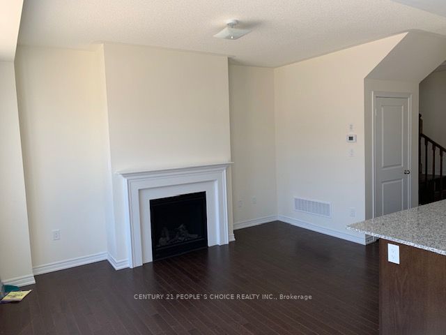 419 Black Cherry Crescent Property Photo 22