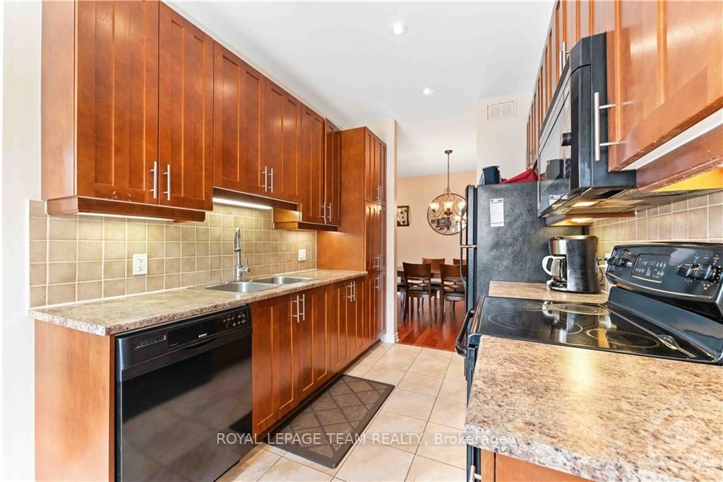 112 Furness Way Property Photo 15