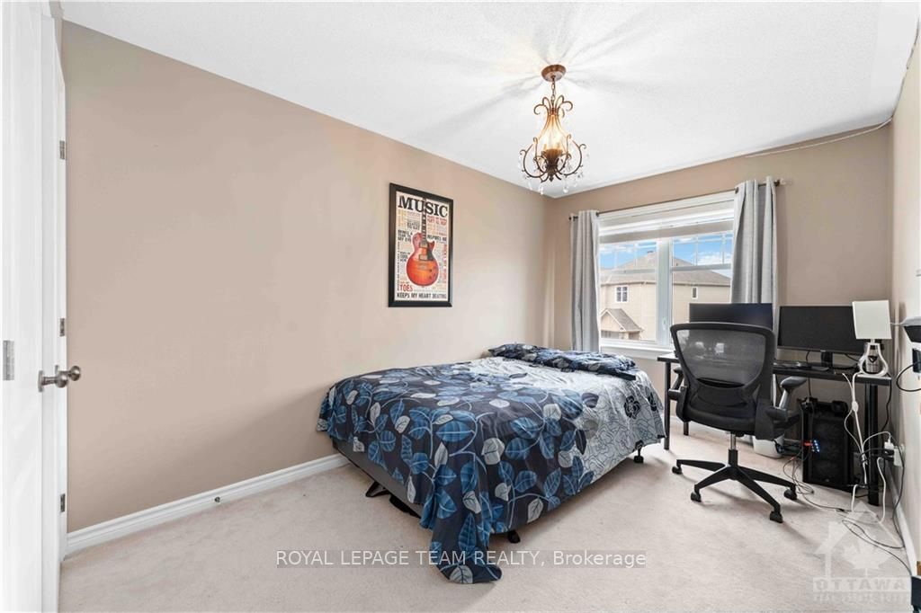 112 Furness Way Property Photo 25