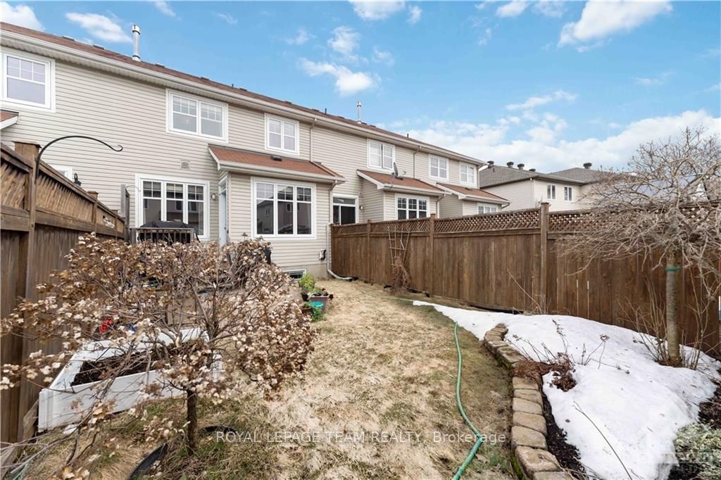 112 Furness Way Property Photo 30