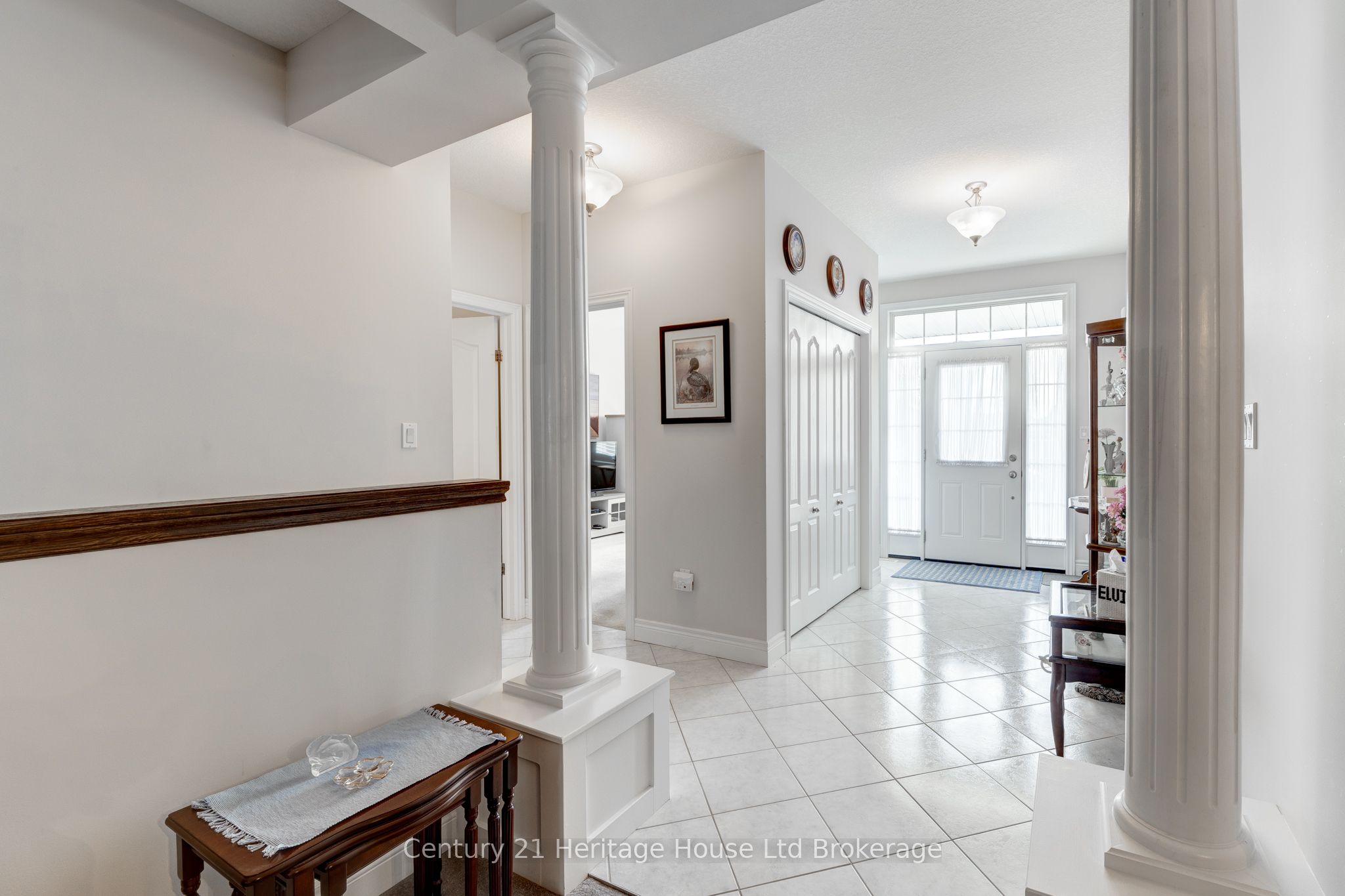 619 Fox Hollow Court Property Photo 6