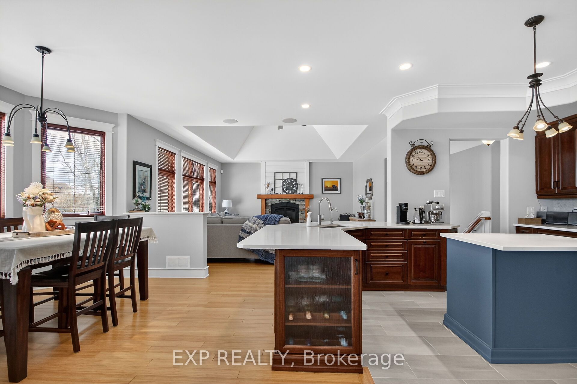 6715 Suncrest Drive Property Photo 13