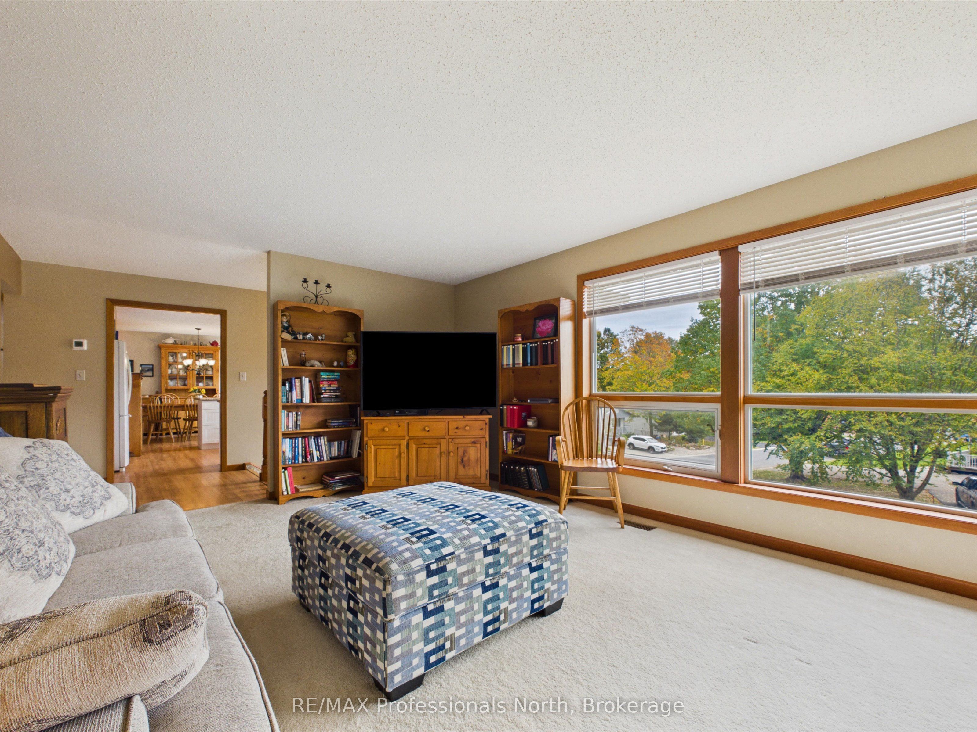 1 Crestview Drive Property Photo 6