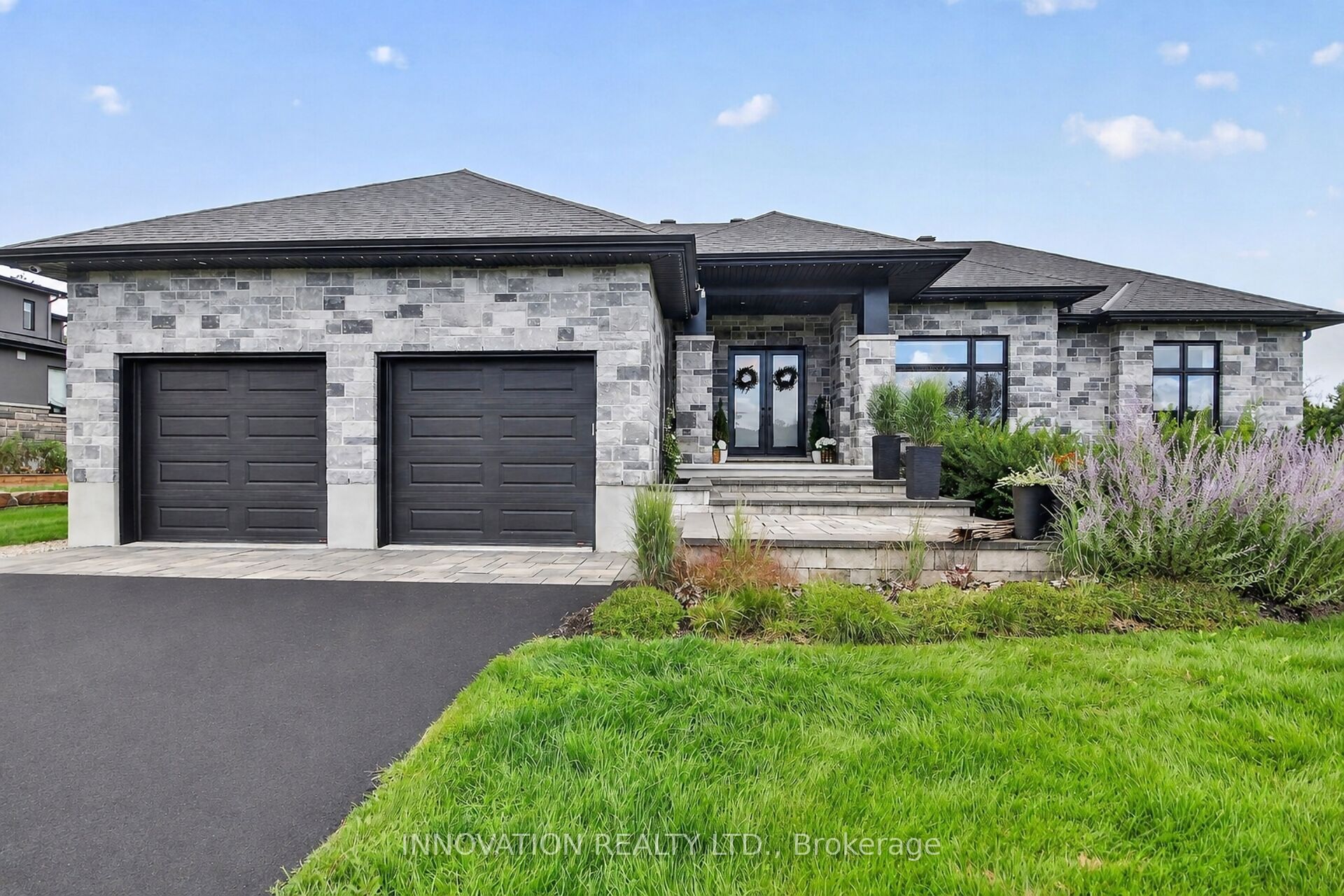 1810 Cedarlakes Way Property Photo 1
