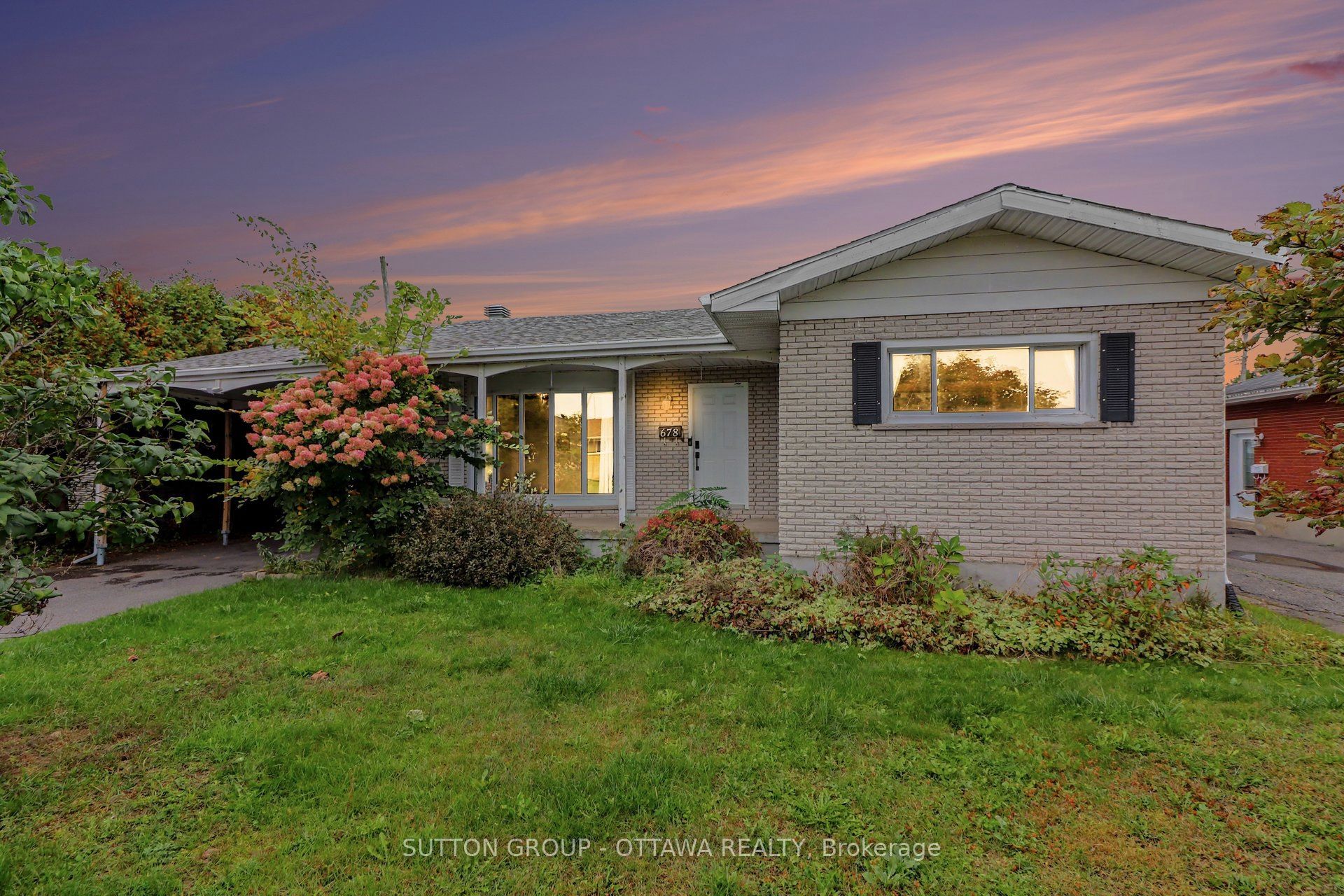 678 Rejane Crescent Property Photo 1