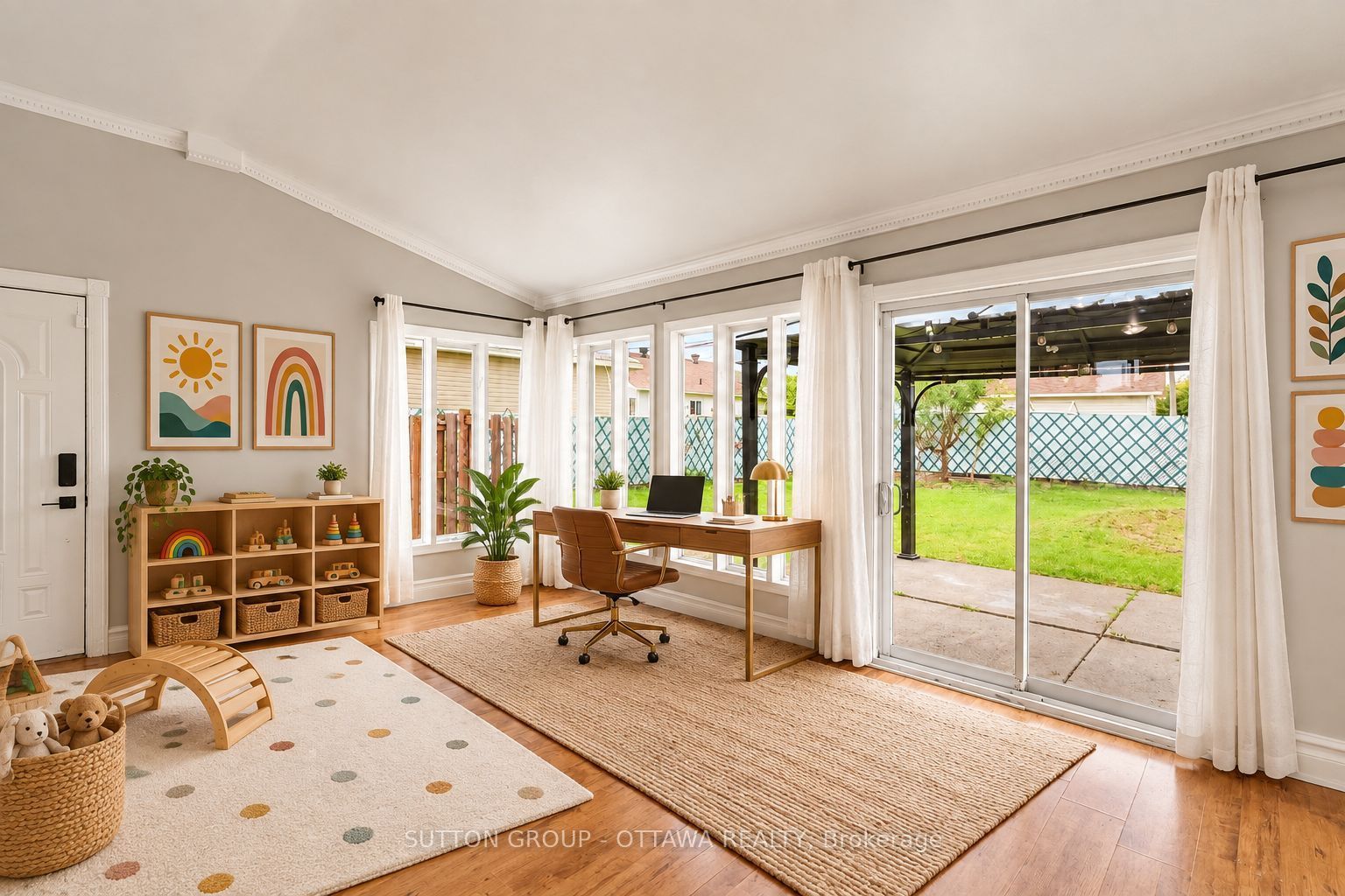 678 Rejane Crescent Property Photo 10