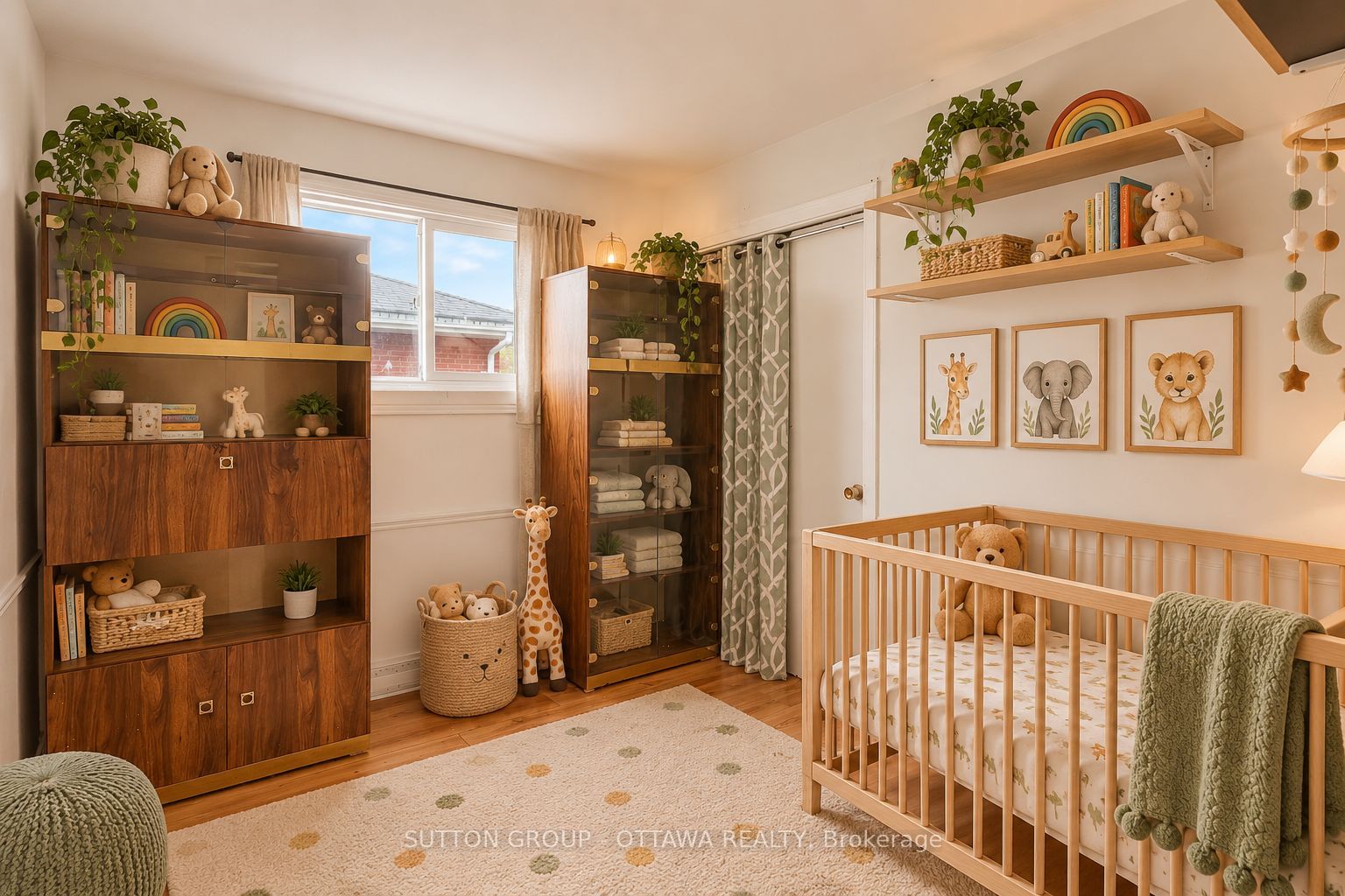 678 Rejane Crescent Property Photo 16