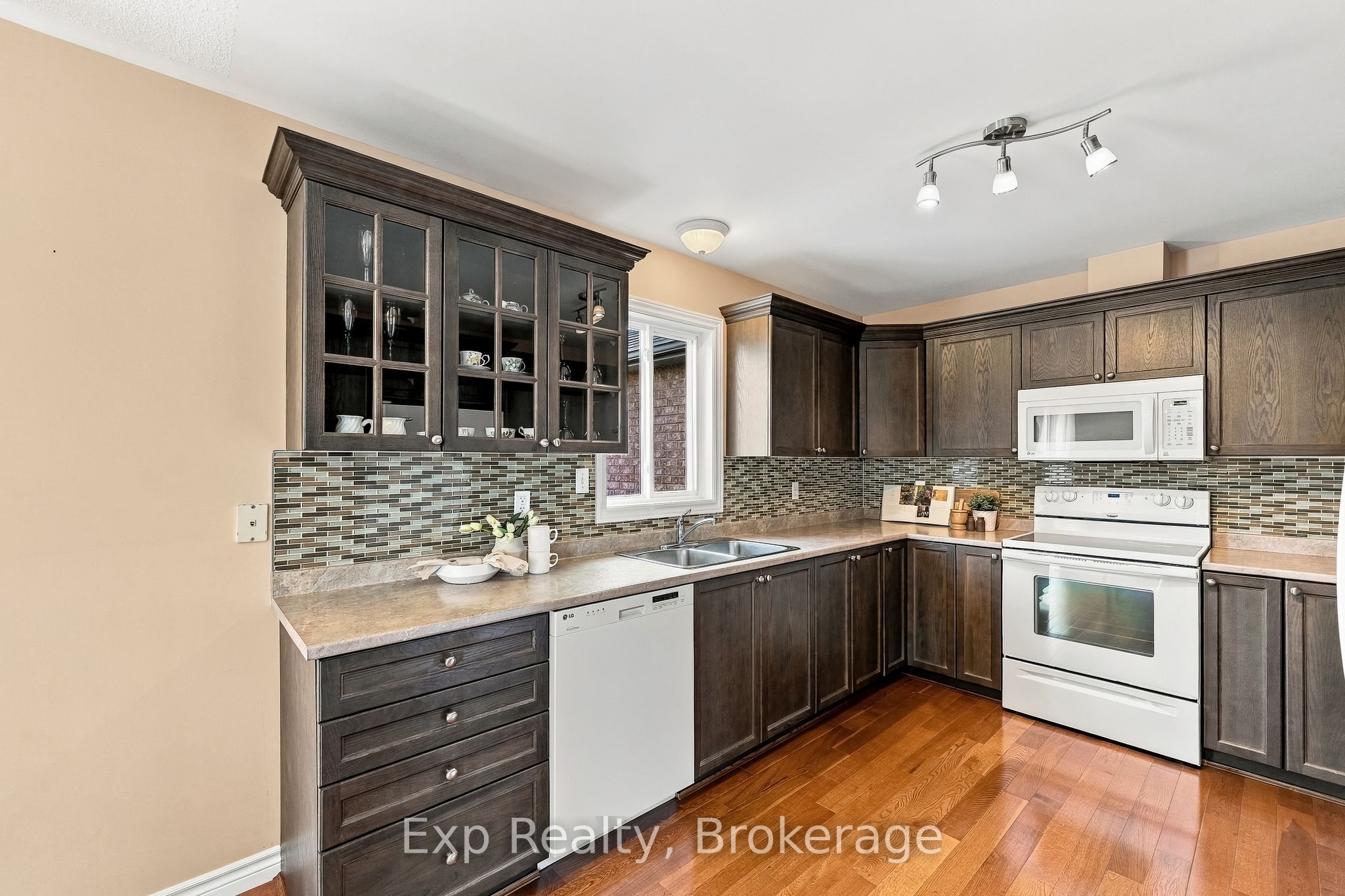 1266 Ashland Drive Property Photo 22