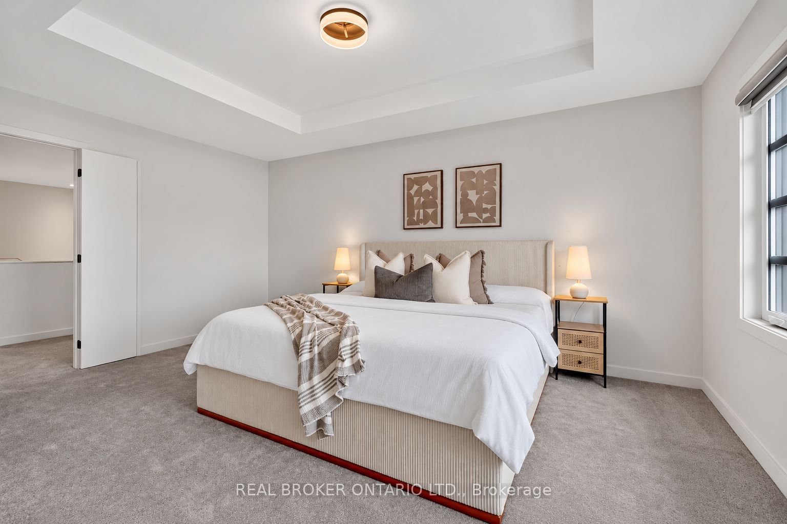 1071 Lunar Glow Crescent Property Photo 32