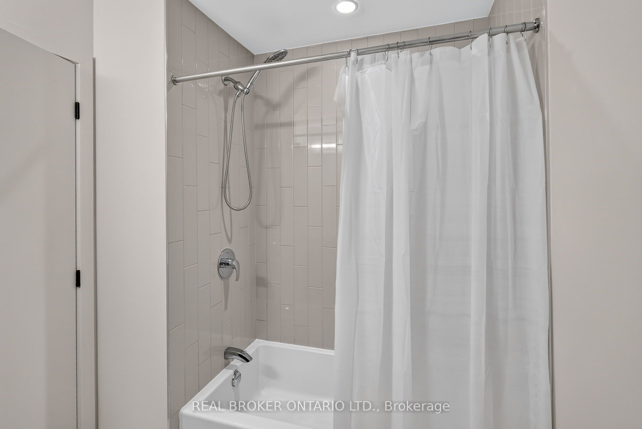 1071 Lunar Glow Crescent Property Photo 40