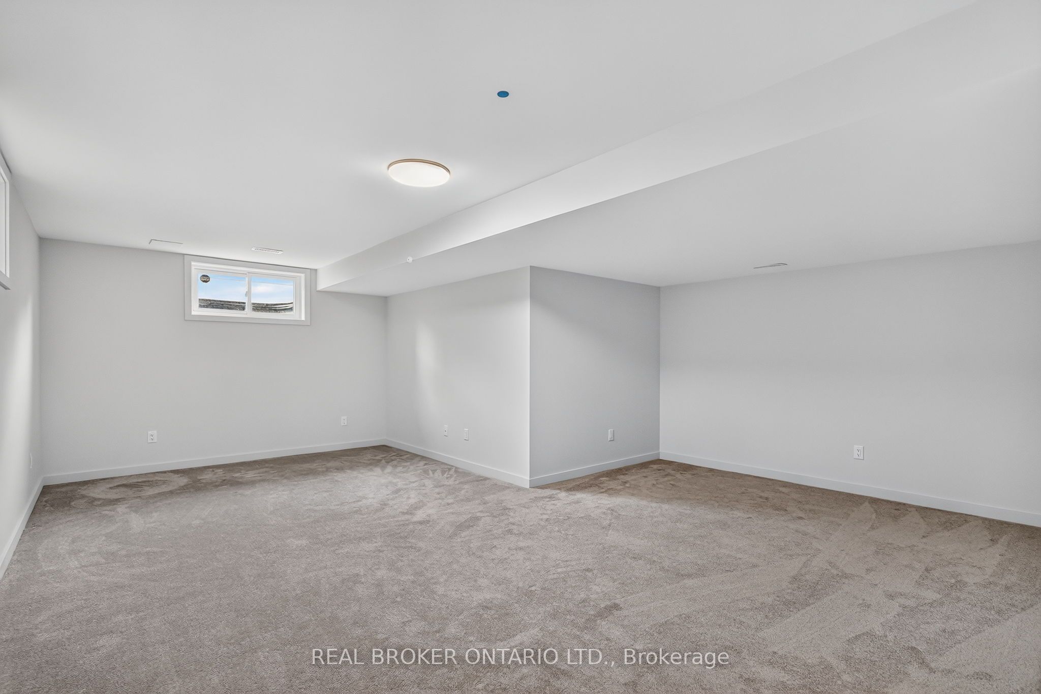 1071 Lunar Glow Crescent Property Photo 43