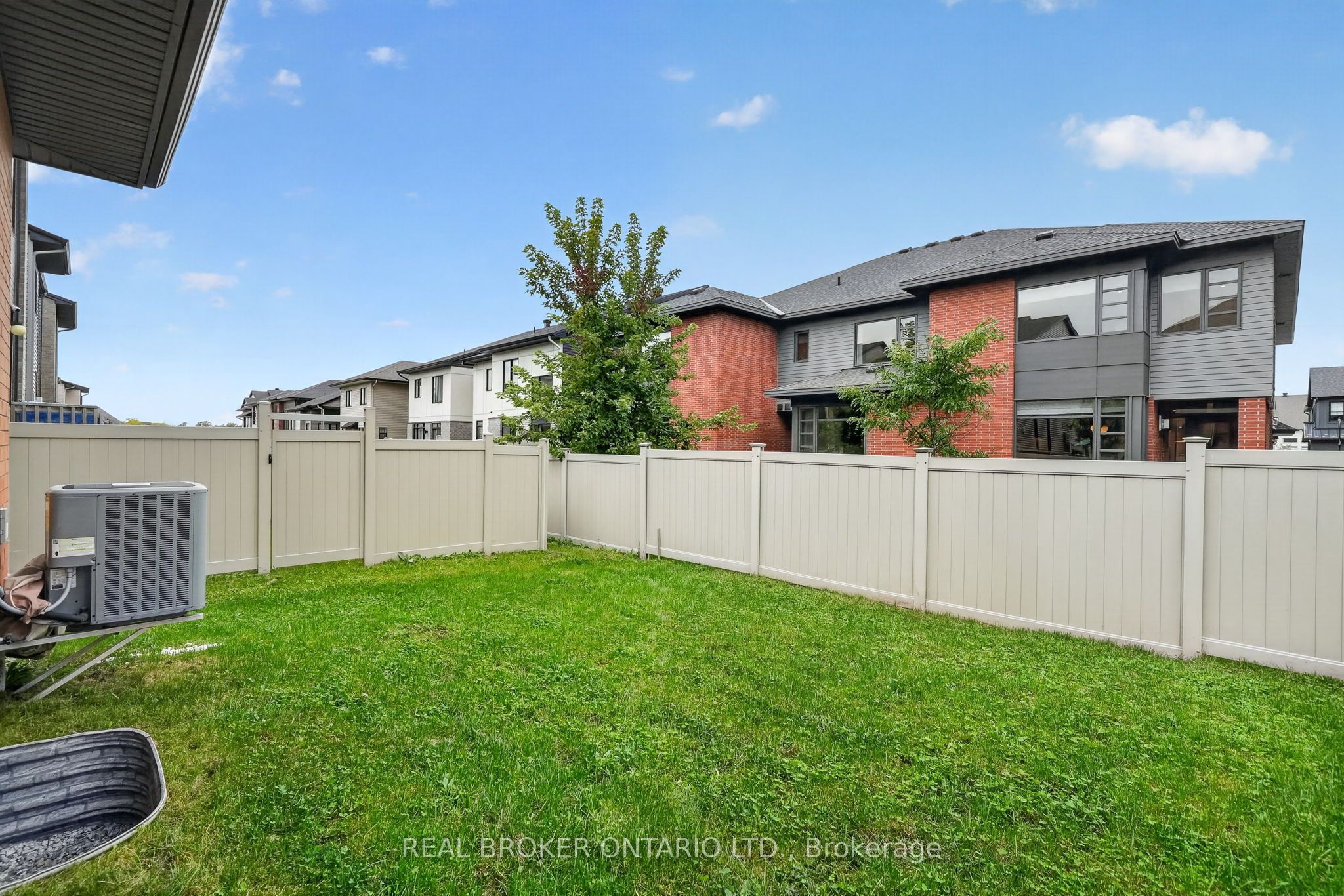 1071 Lunar Glow Crescent Property Photo 46