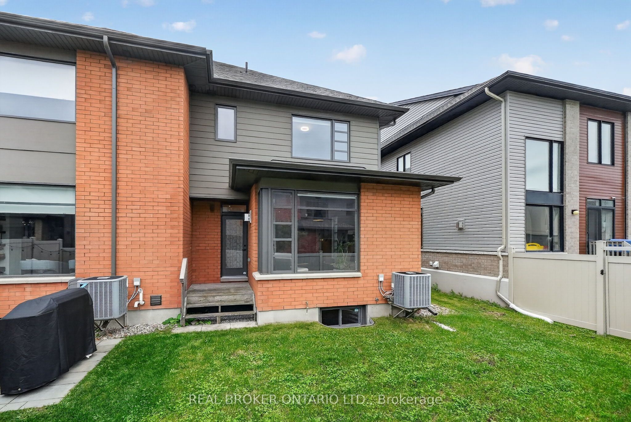 1071 Lunar Glow Crescent Property Photo 47