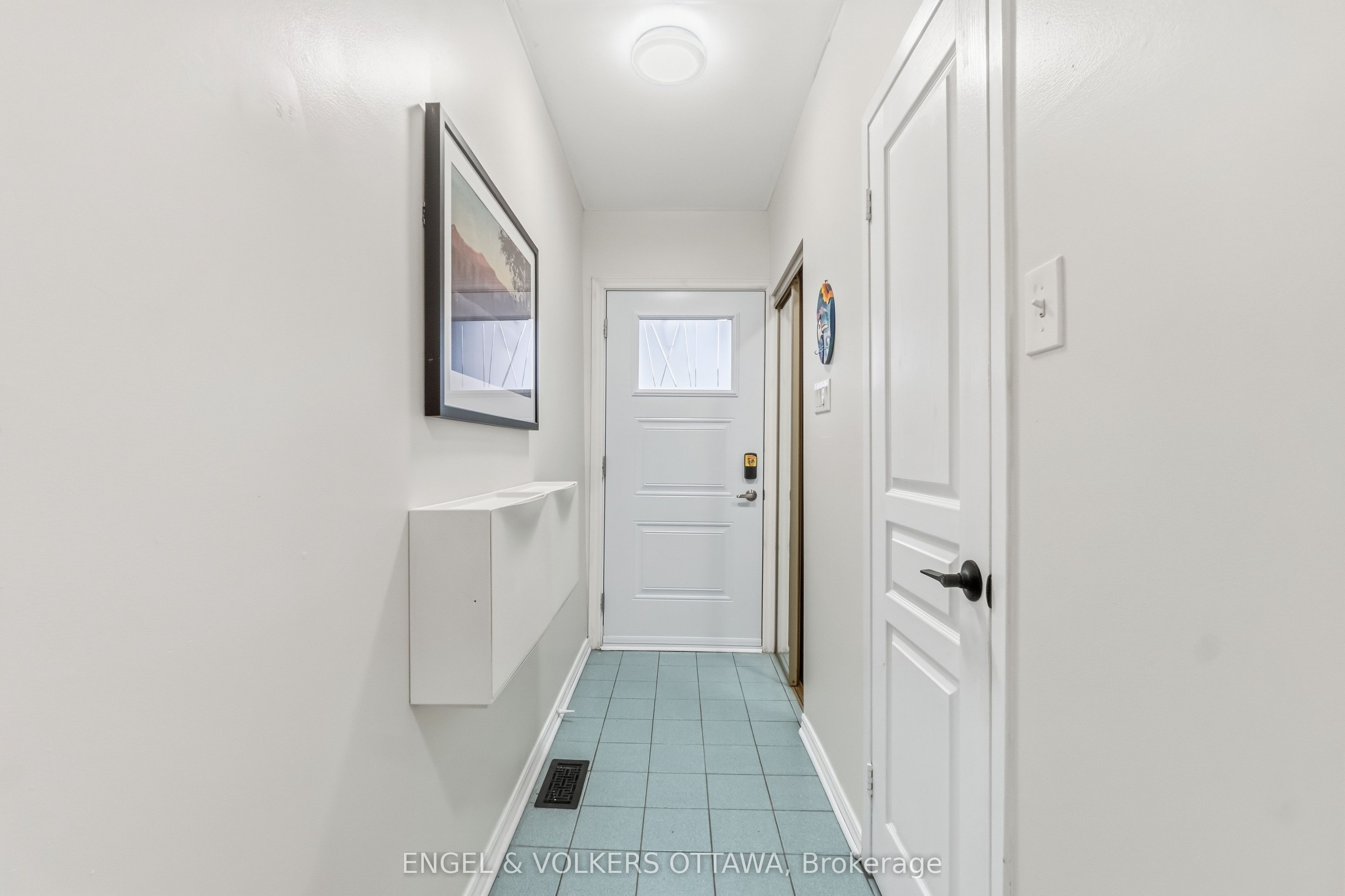 2 Bertona Street 18 Property Photo 3