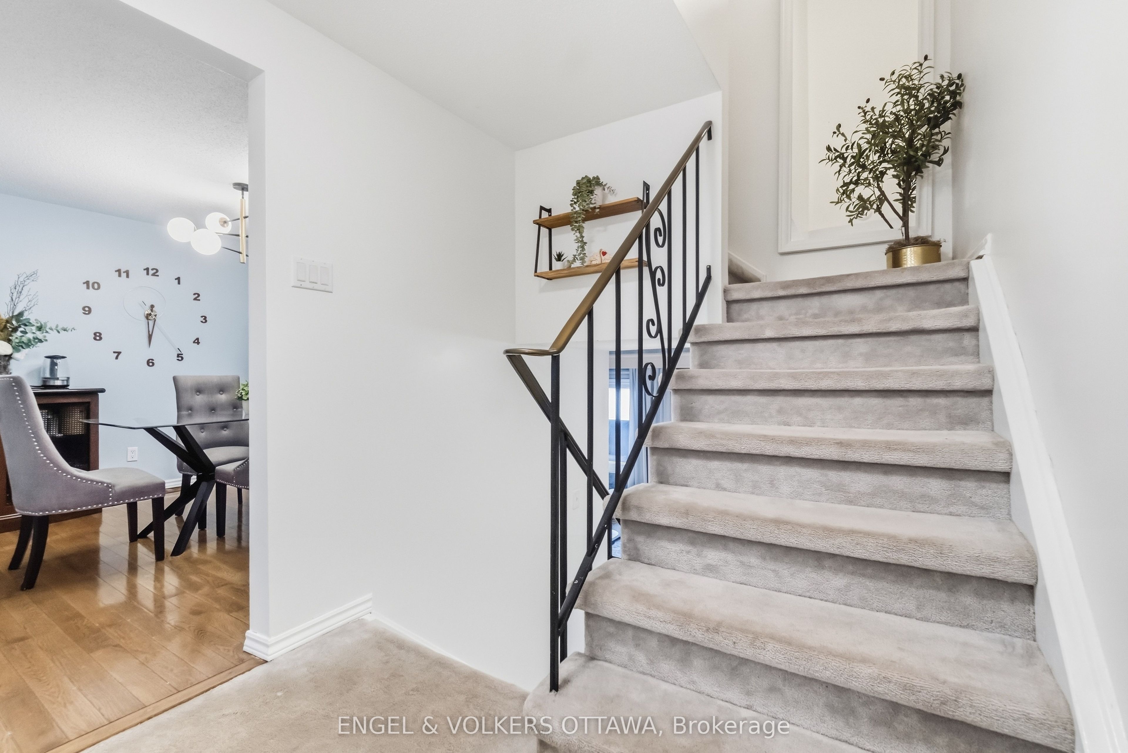 2 Bertona Street 18 Property Photo 4