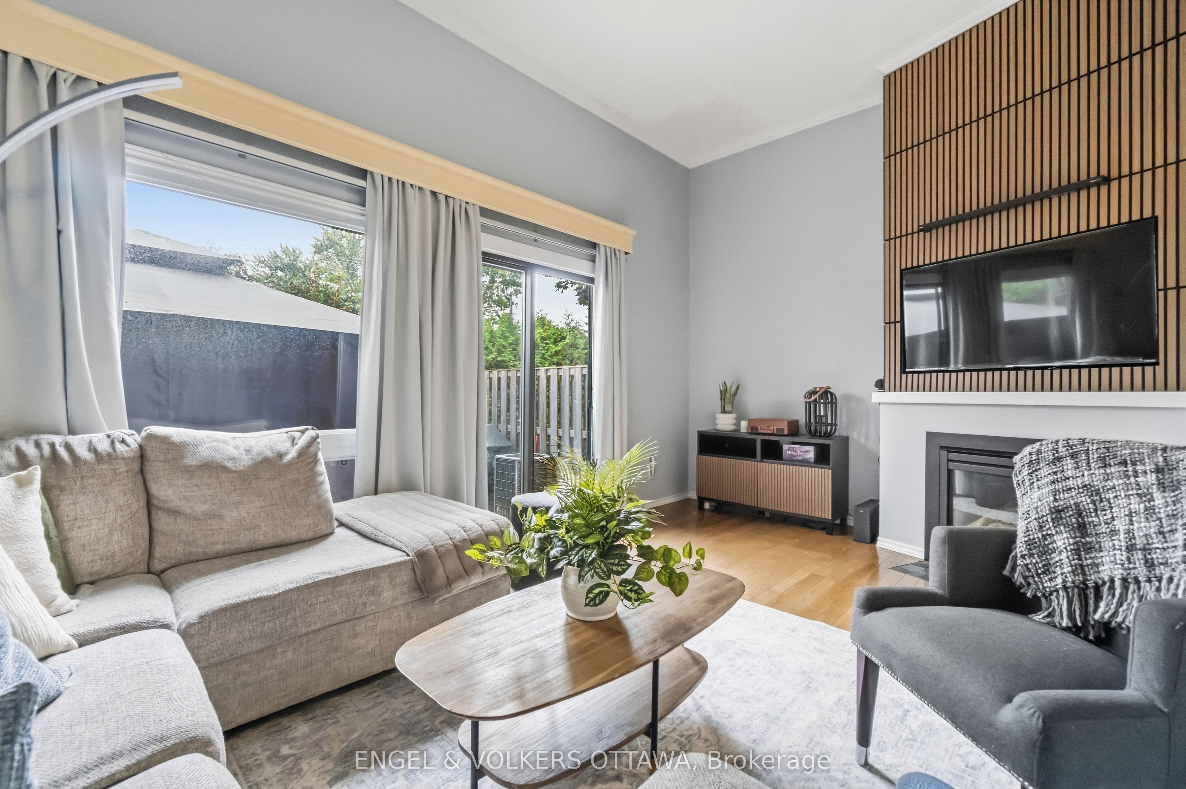 2 Bertona Street 18 Property Photo 13