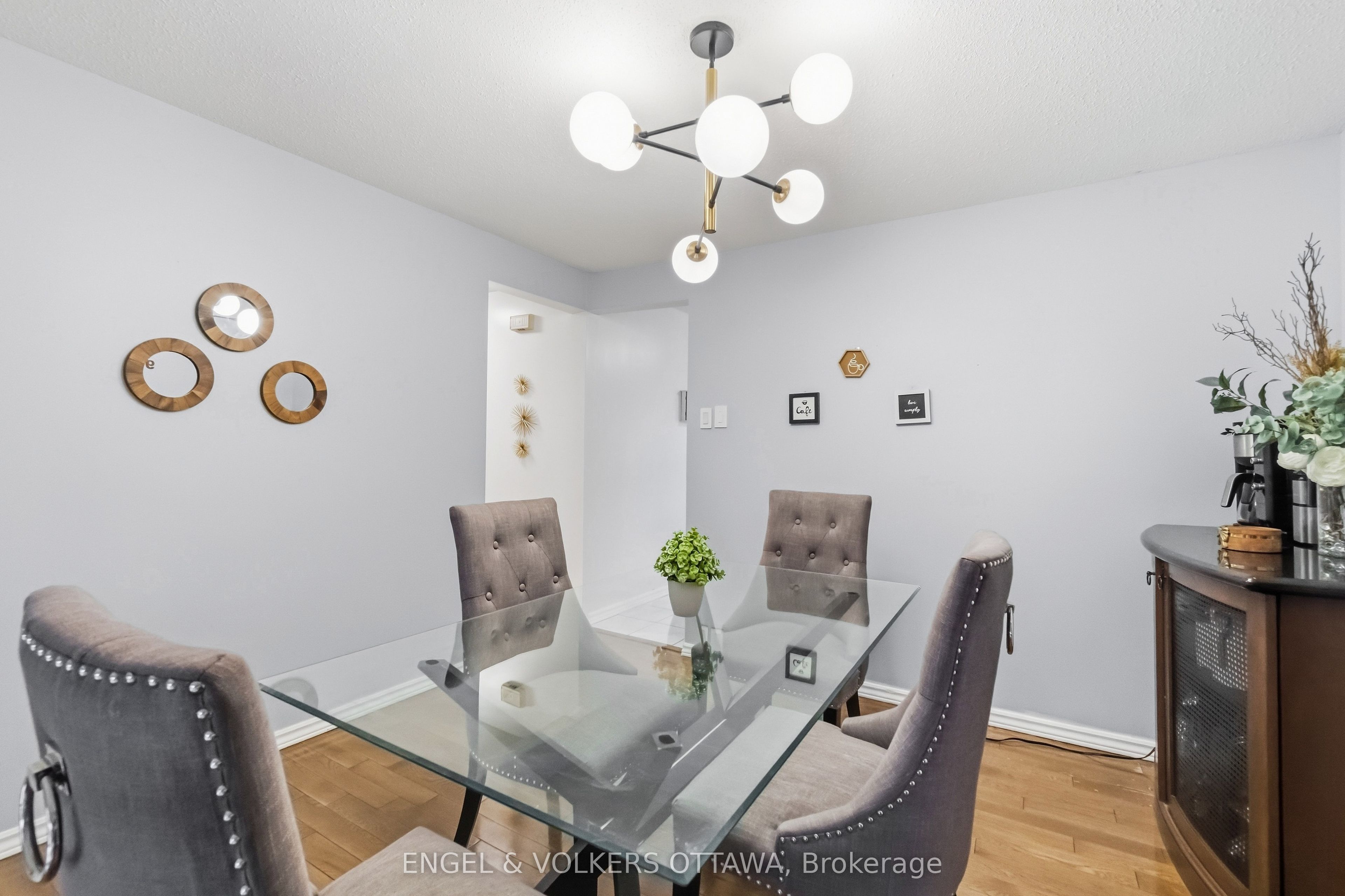 2 Bertona Street 18 Property Photo 16