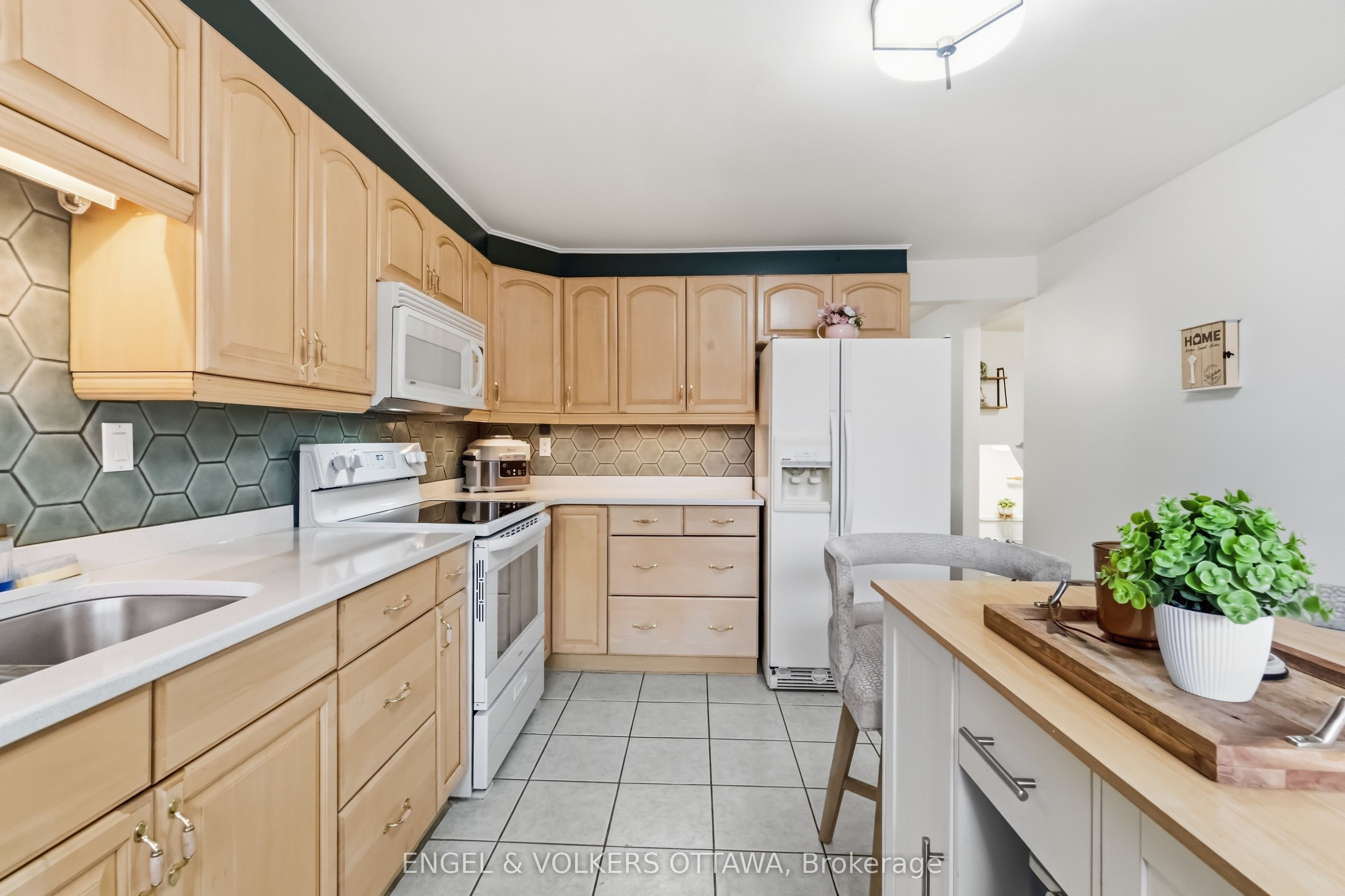 2 Bertona Street 18 Property Photo 19