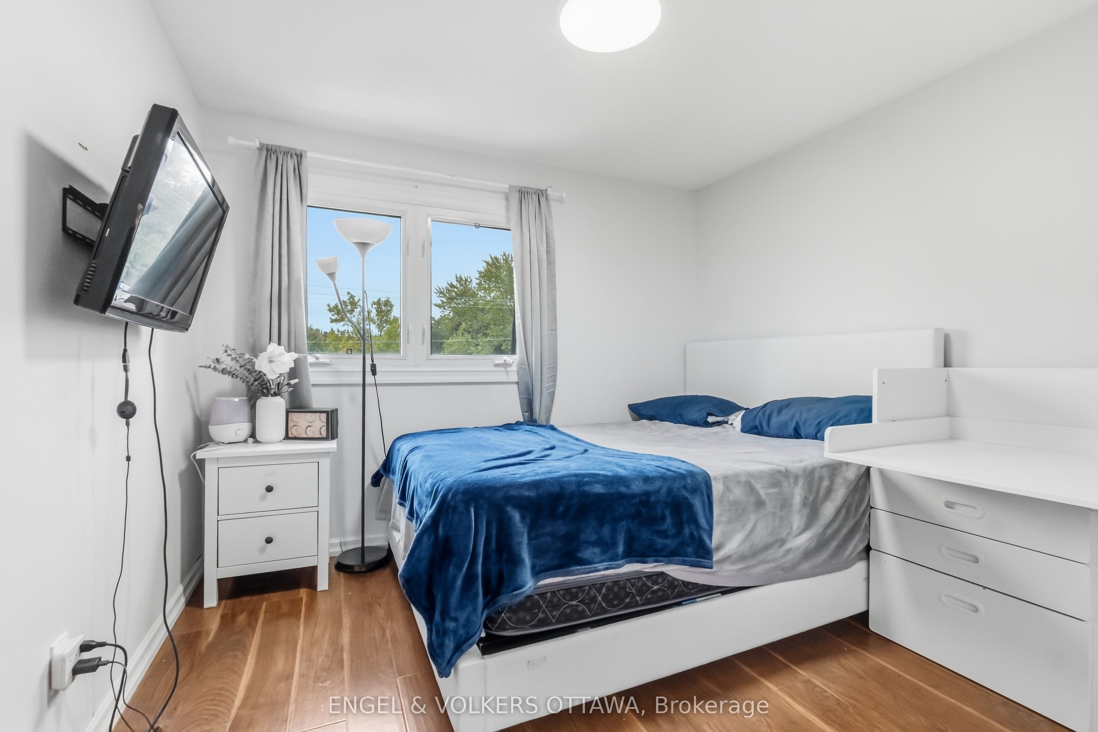 2 Bertona Street 18 Property Photo 28
