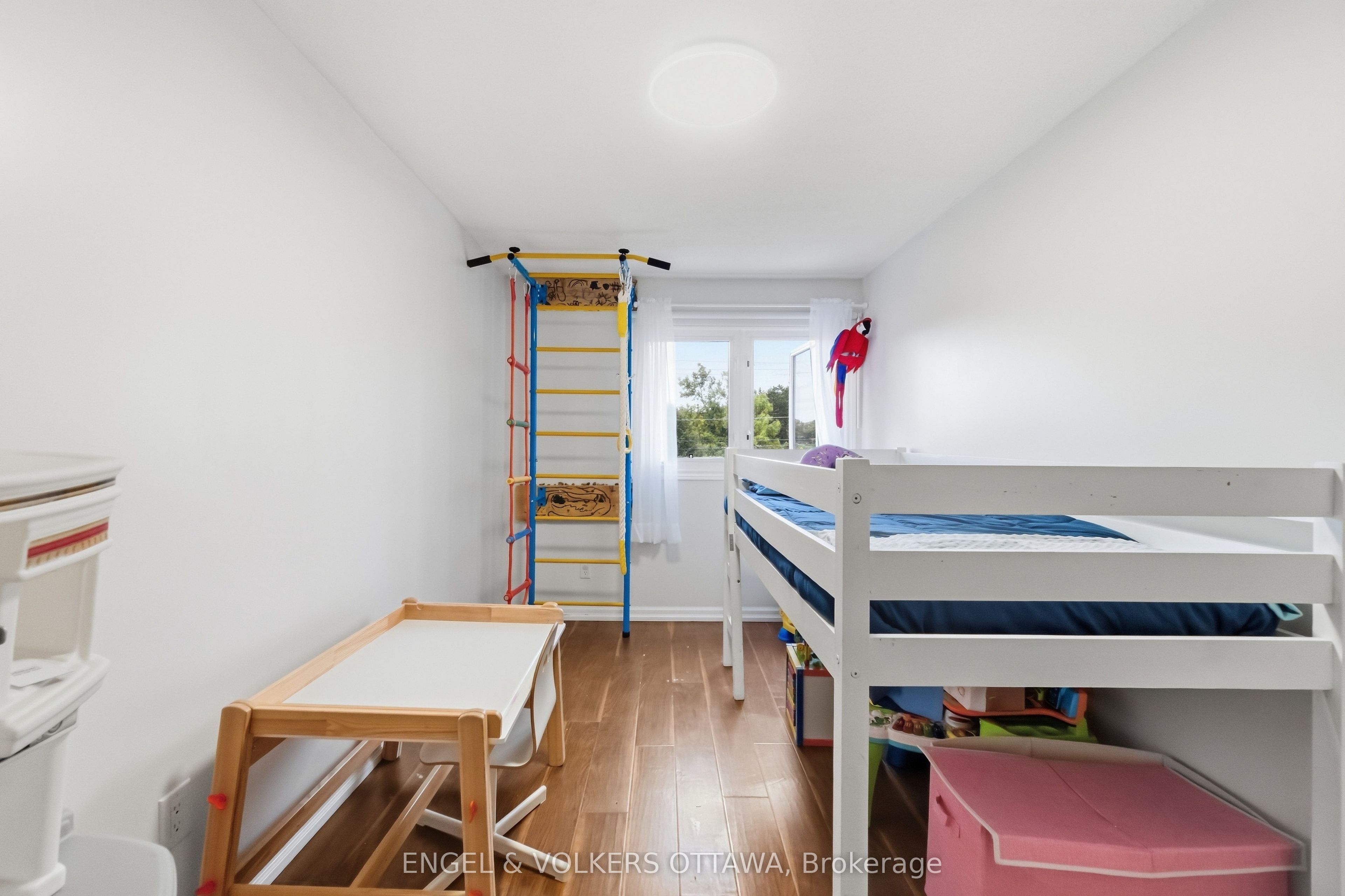 2 Bertona Street 18 Property Photo 31