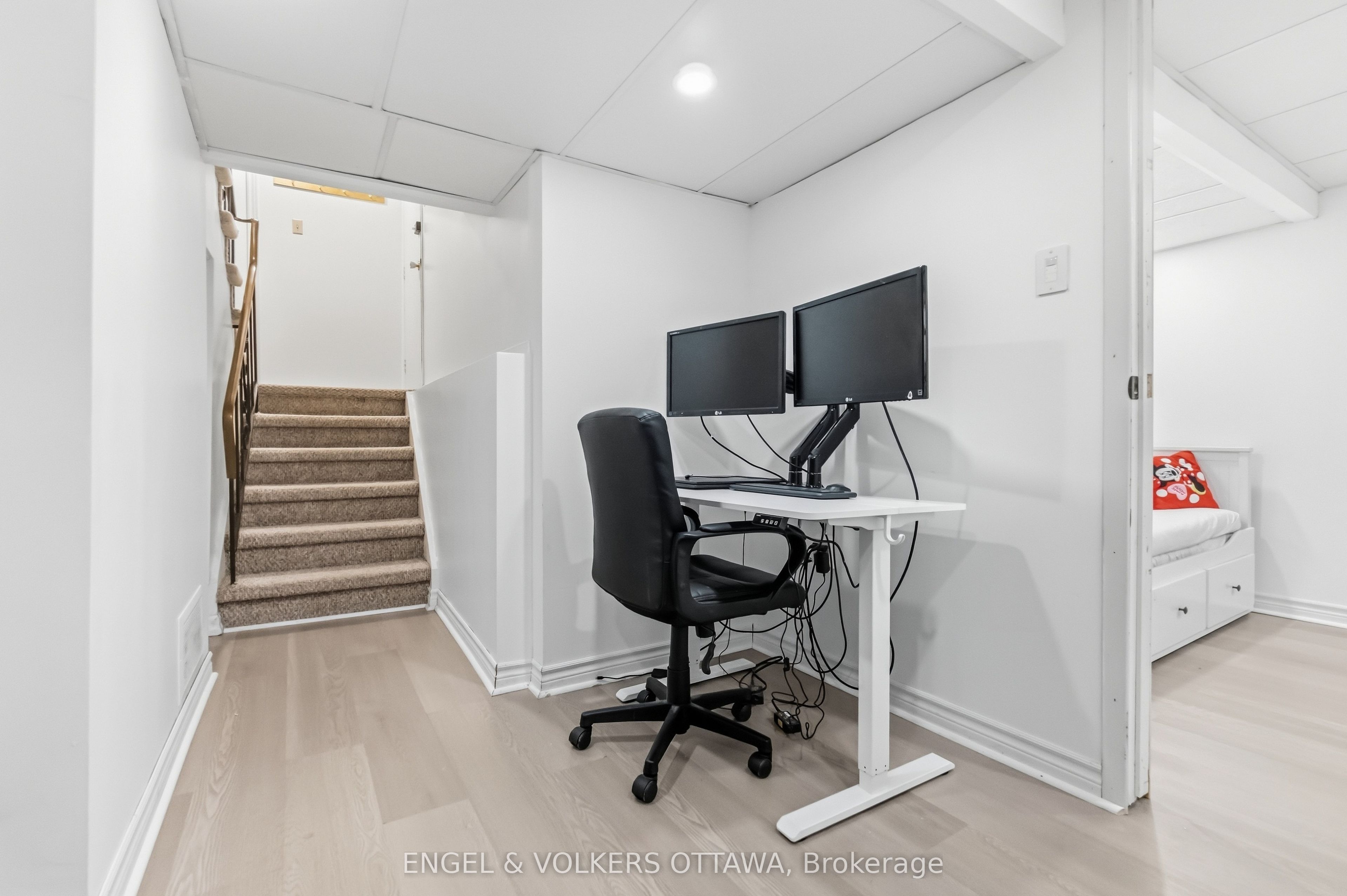2 Bertona Street 18 Property Photo 37