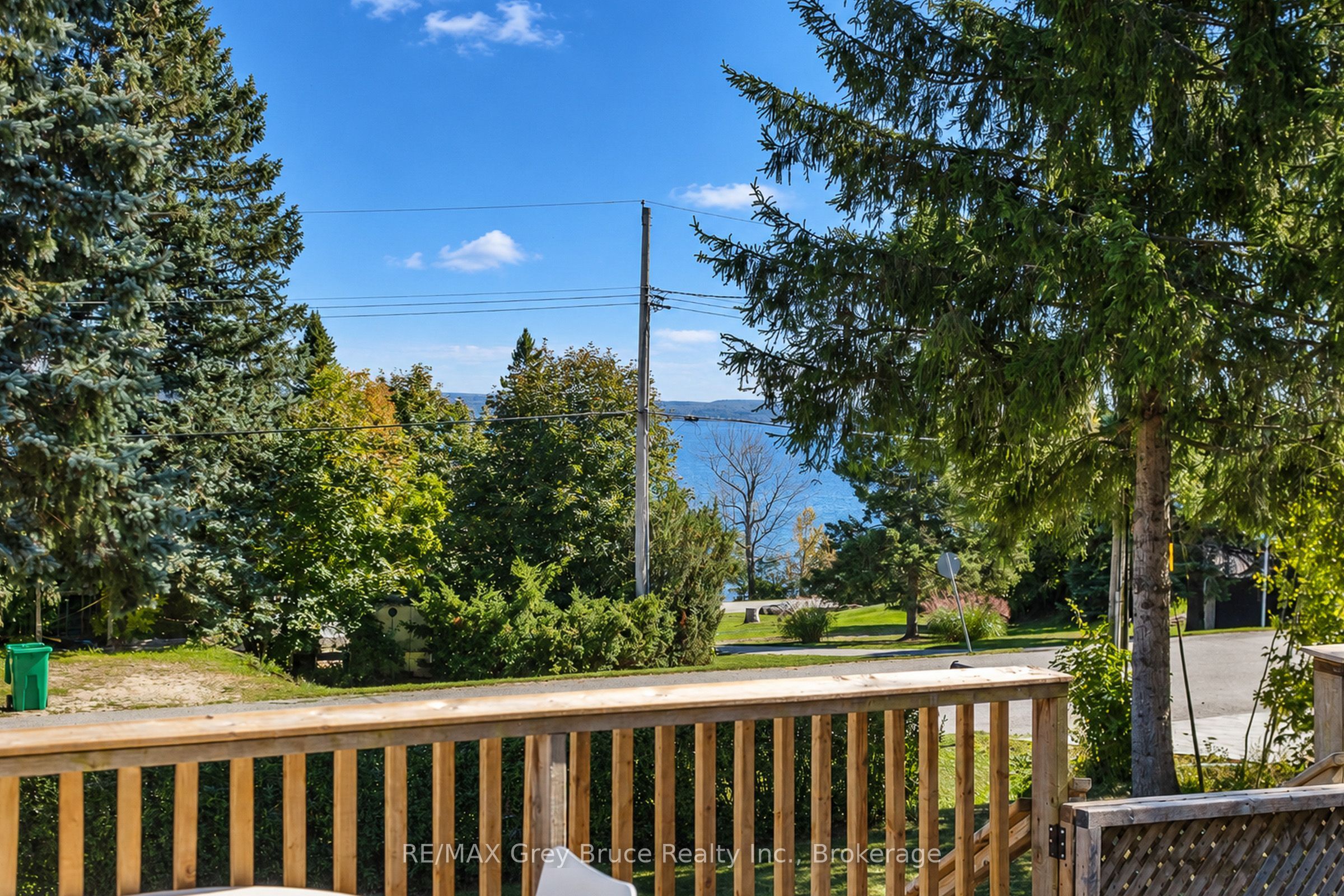 150 Macintosh Drive Property Photo 8