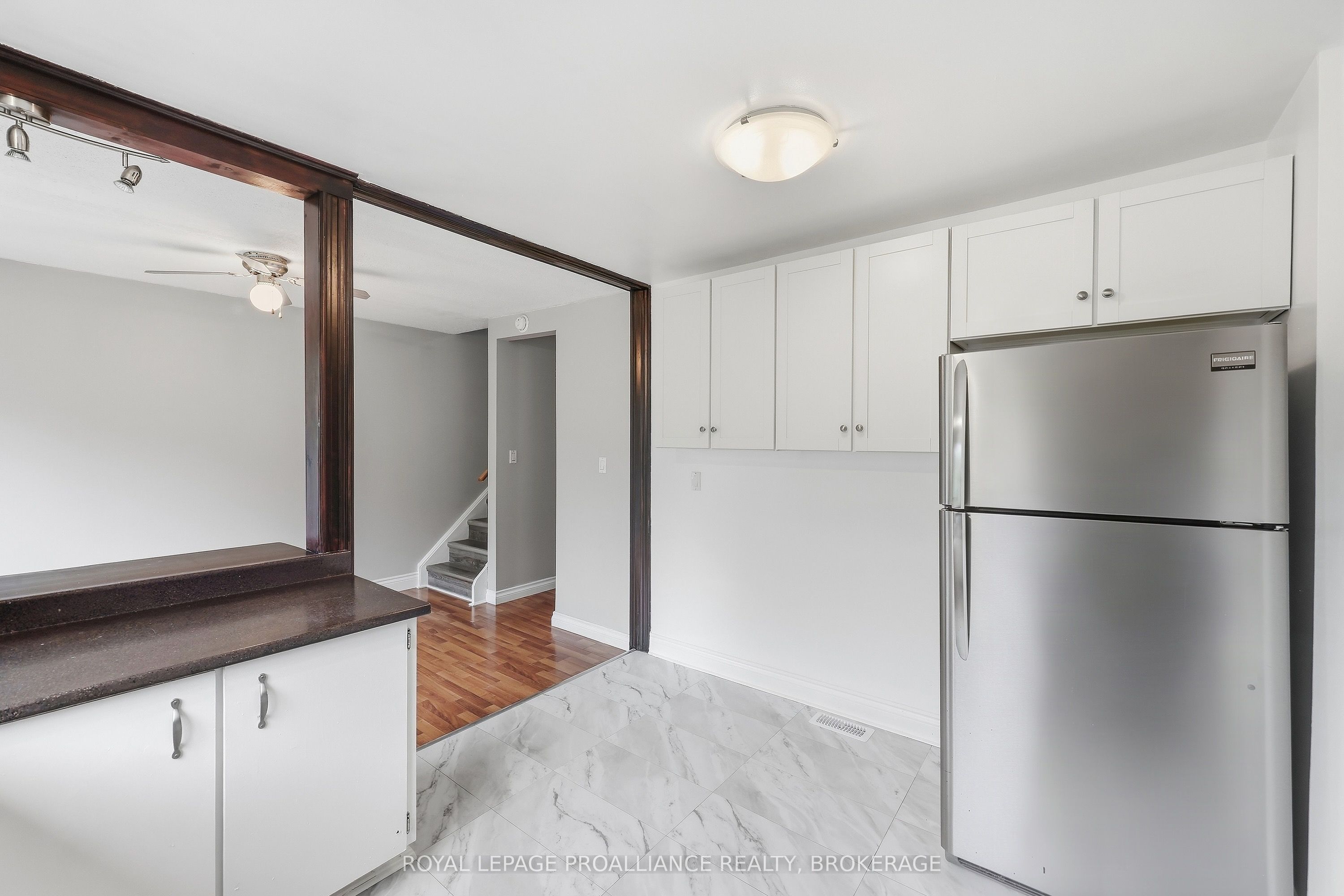 973 Oakview Avenue Property Photo 12