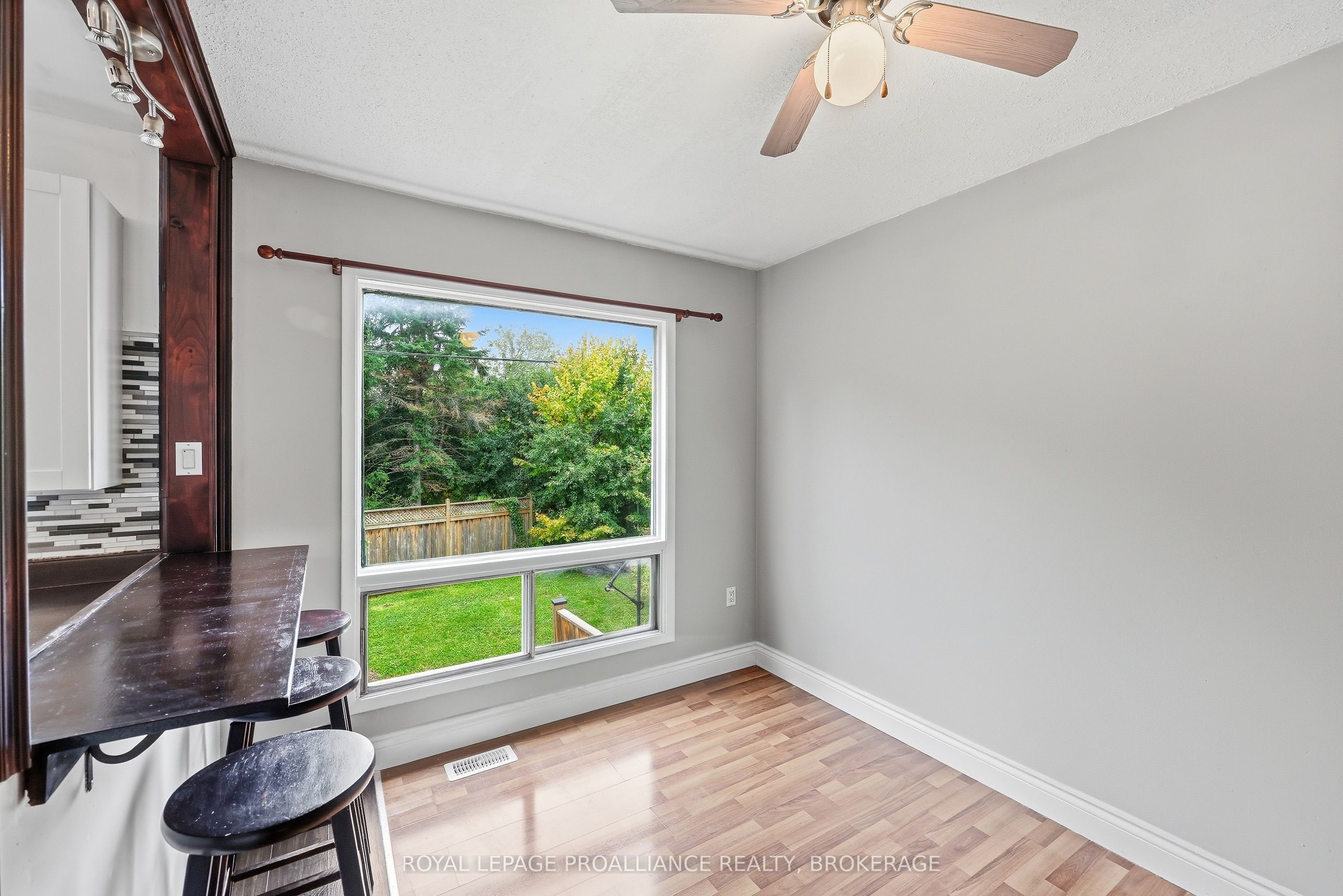 973 Oakview Avenue 61 Property Photo 15